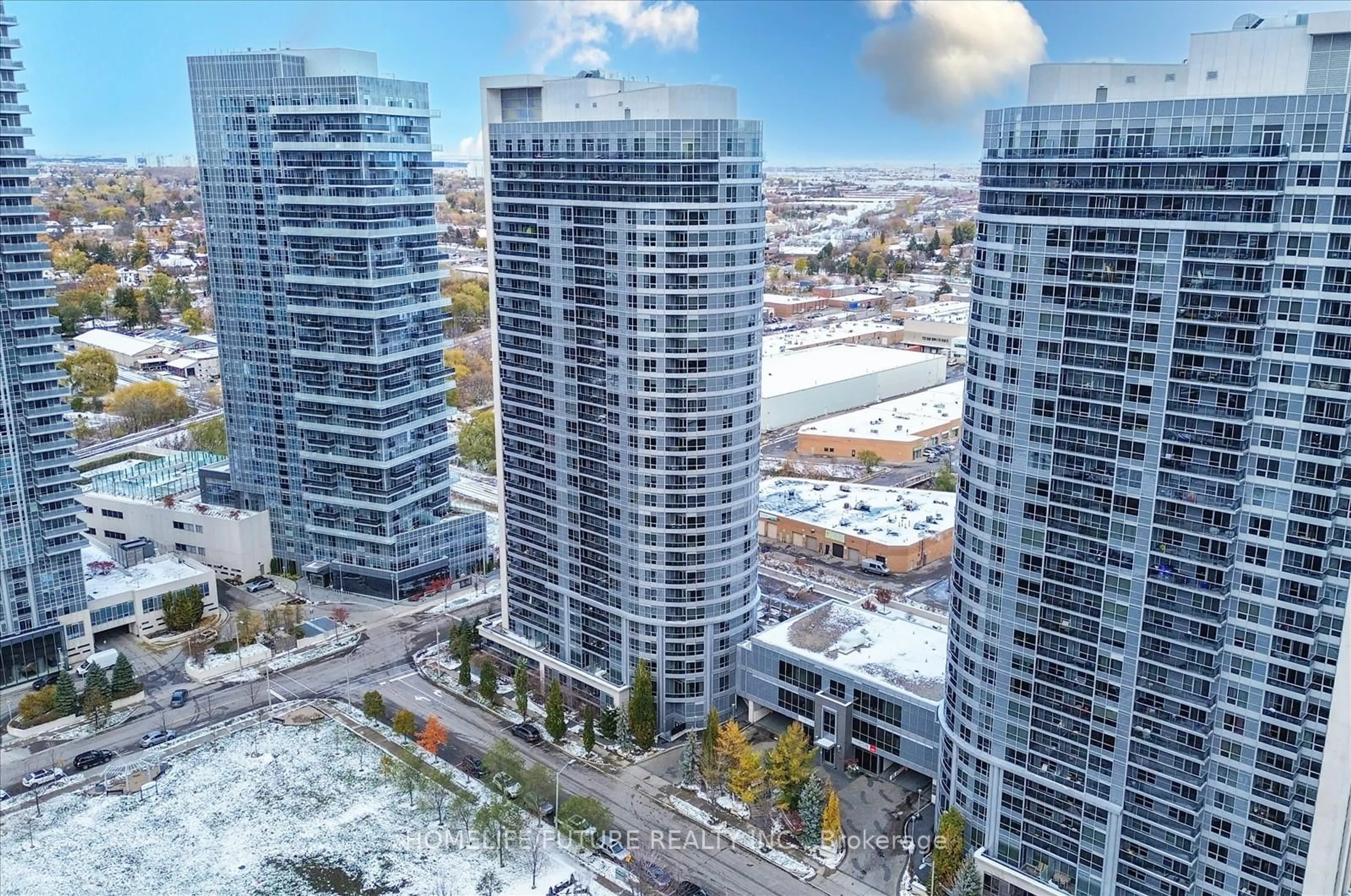 A pic from outside/outdoor area/front of a property/back of a property/a pic from drone, city buildings view from balcony for 181 Village Green Sq #216, Toronto Ontario M1S 0K6
