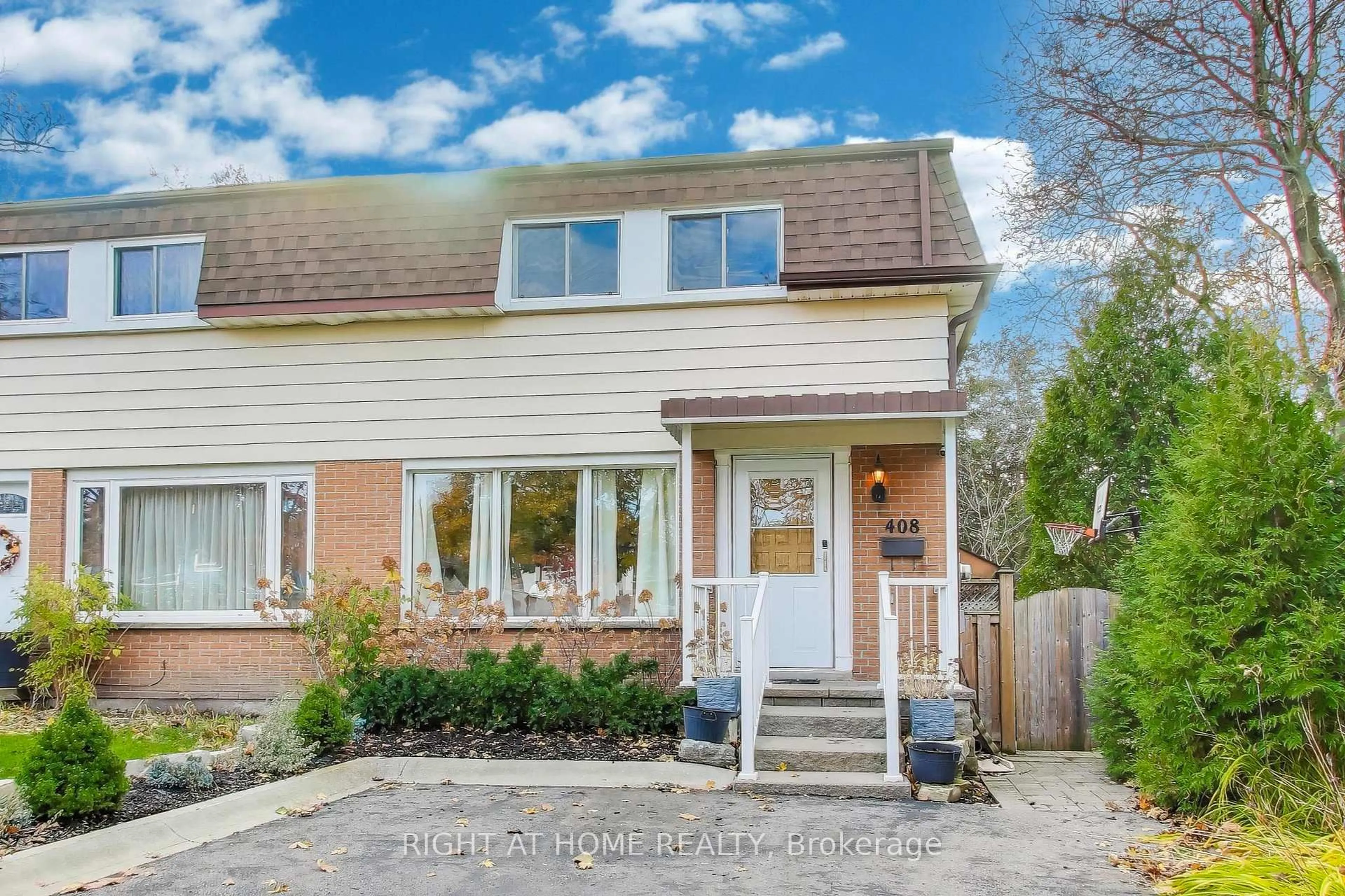 Unknown for 408 Camelot Crt, Oshawa Ontario L1G 6P7