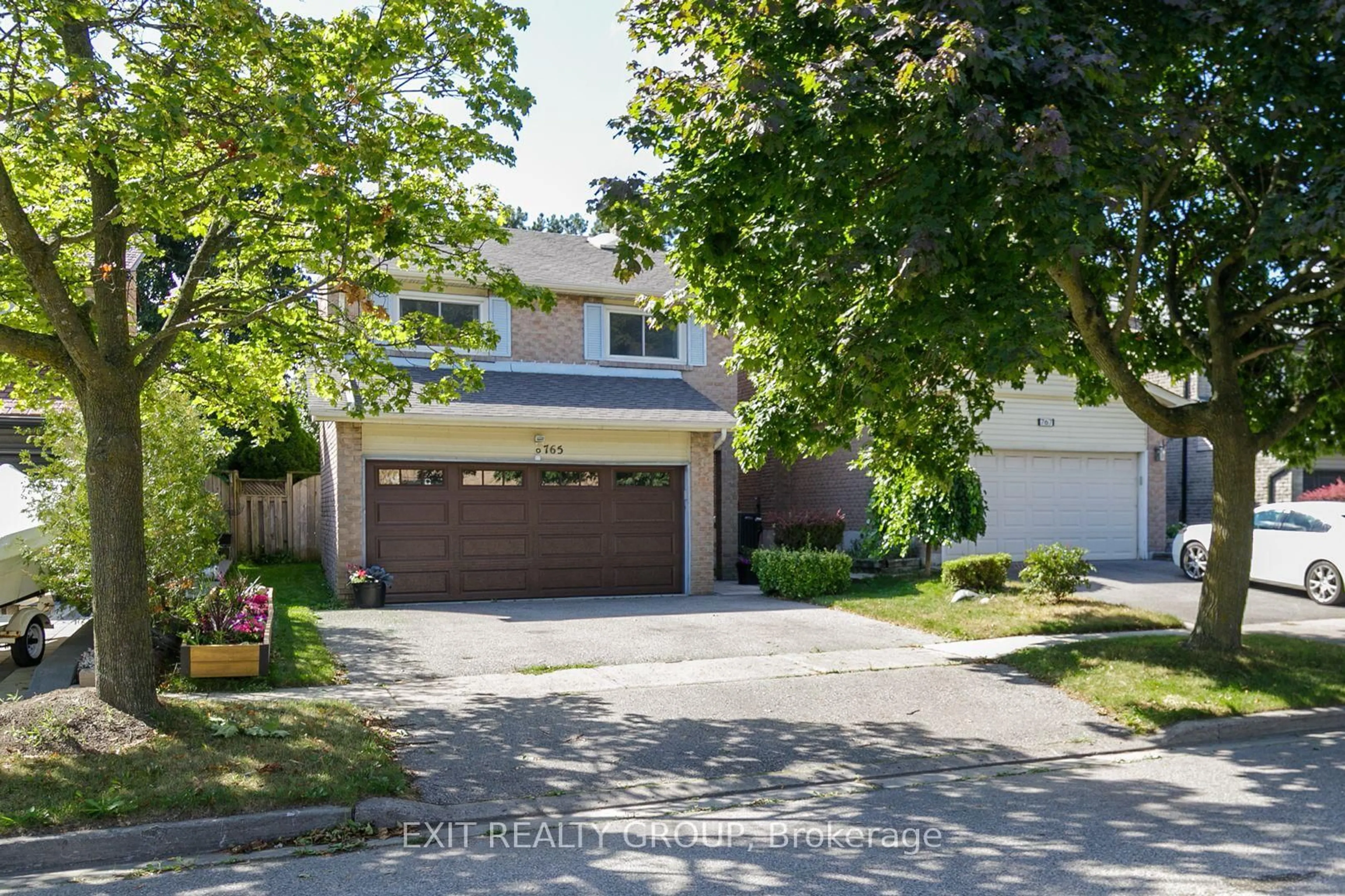 Unknown for 765 Hampton Crt, Pickering Ontario L1W 3M3