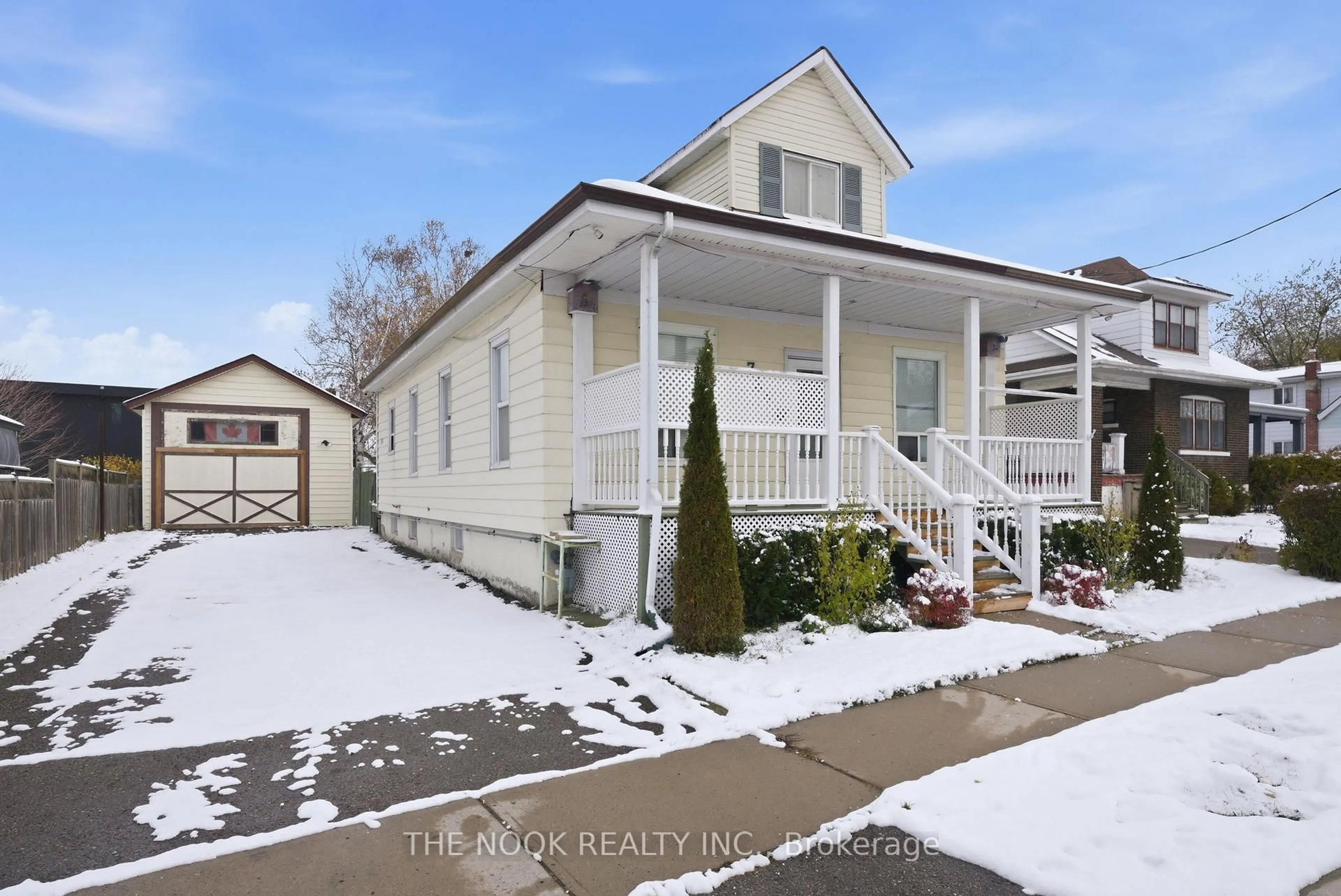 Unknown for 739 Gifford St, Oshawa Ontario L1H 4W1