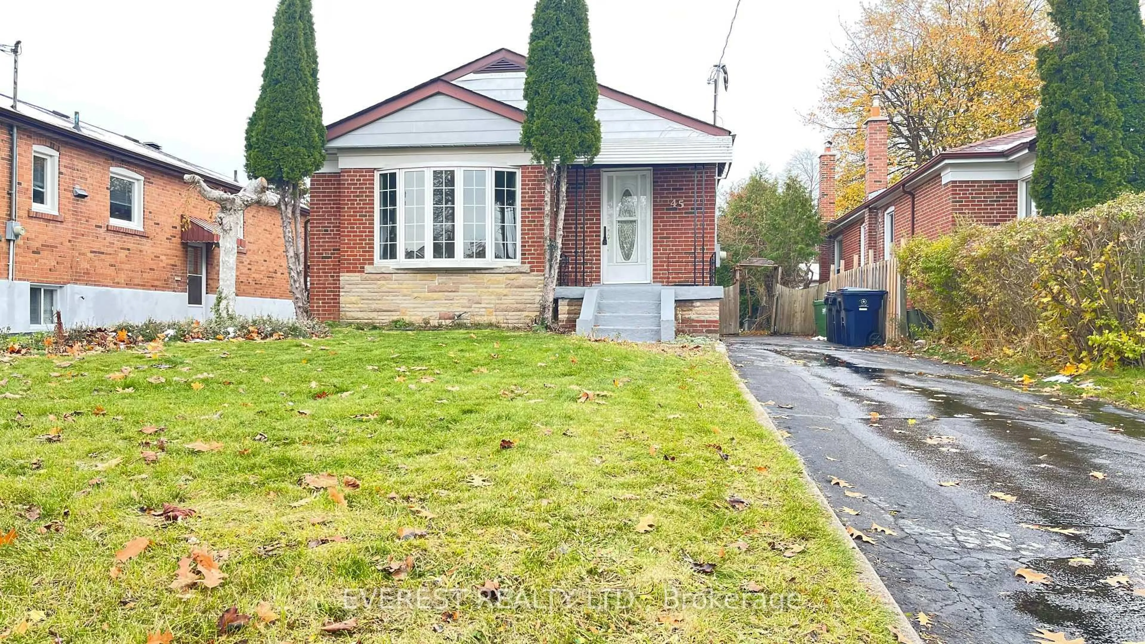 Home with brick exterior material, street for 45 Kilgreggan Cres, Toronto Ontario M1J 1S4