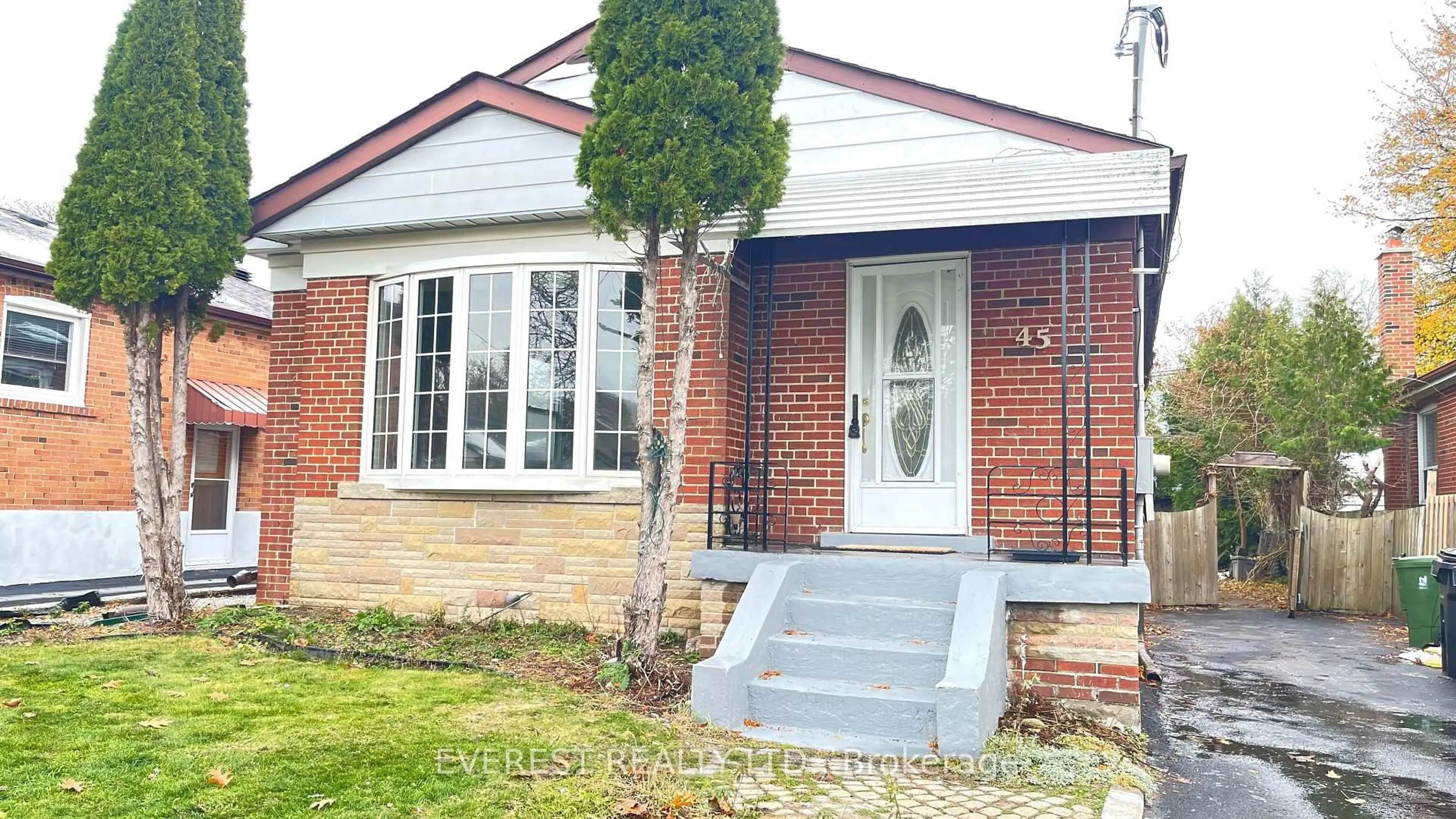 Home with brick exterior material, street for 45 Kilgreggan Cres, Toronto Ontario M1J 1S4
