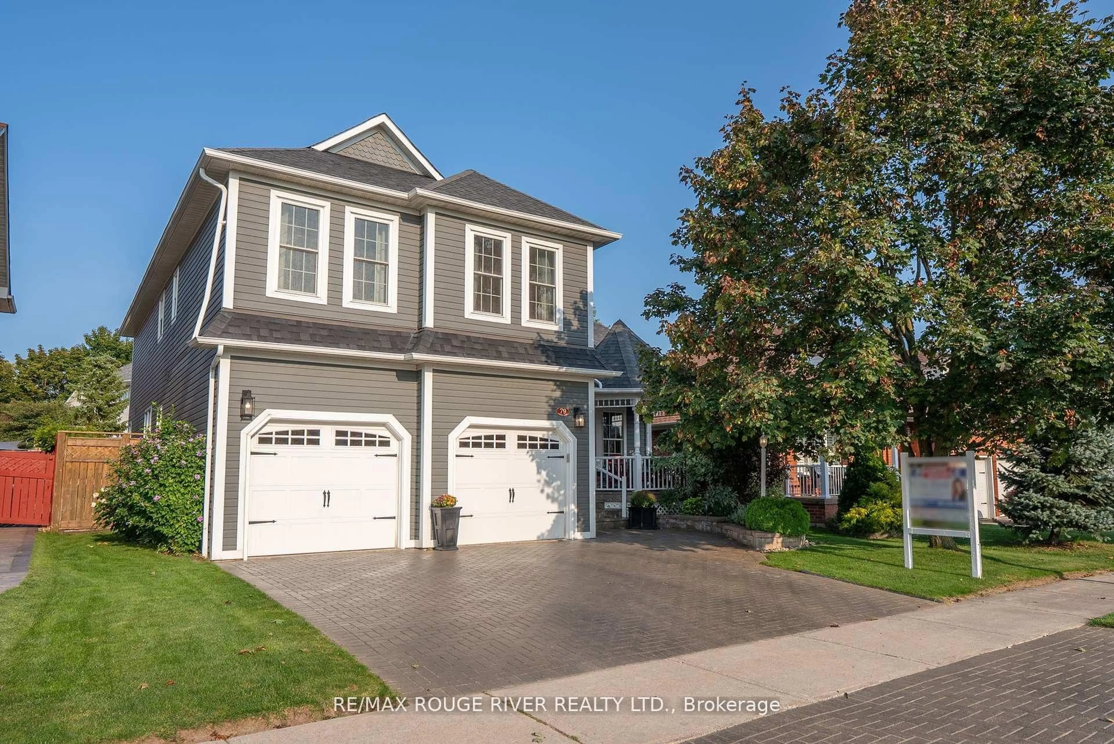 Home with vinyl exterior material, street for 79 Watford St, Whitby Ontario L1M 1E8