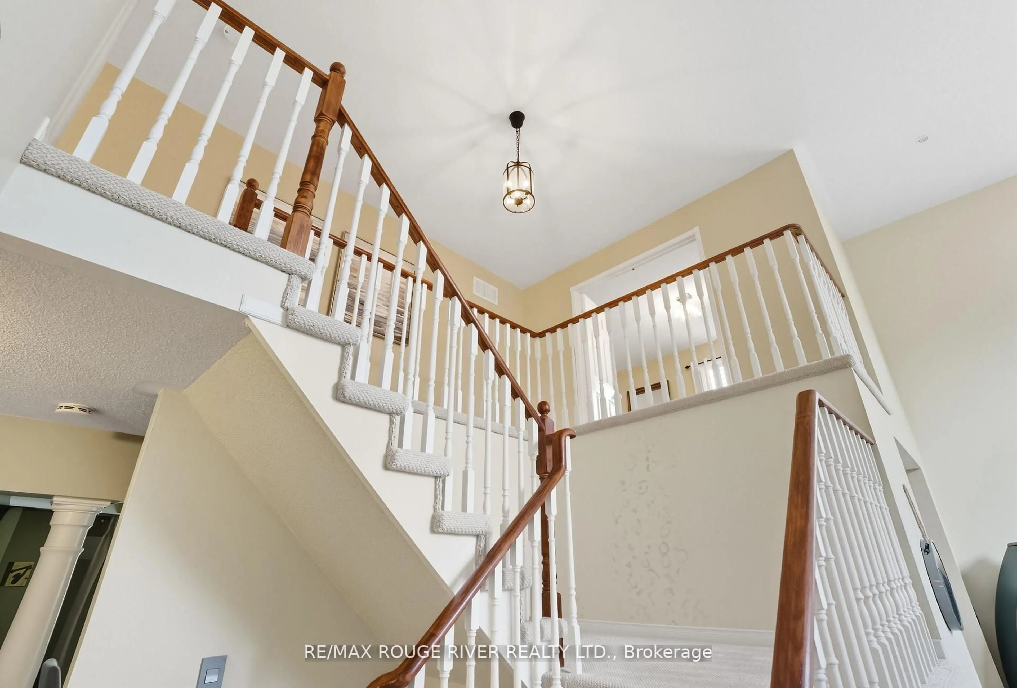Stairs for 79 Watford St, Whitby Ontario L1M 1E8