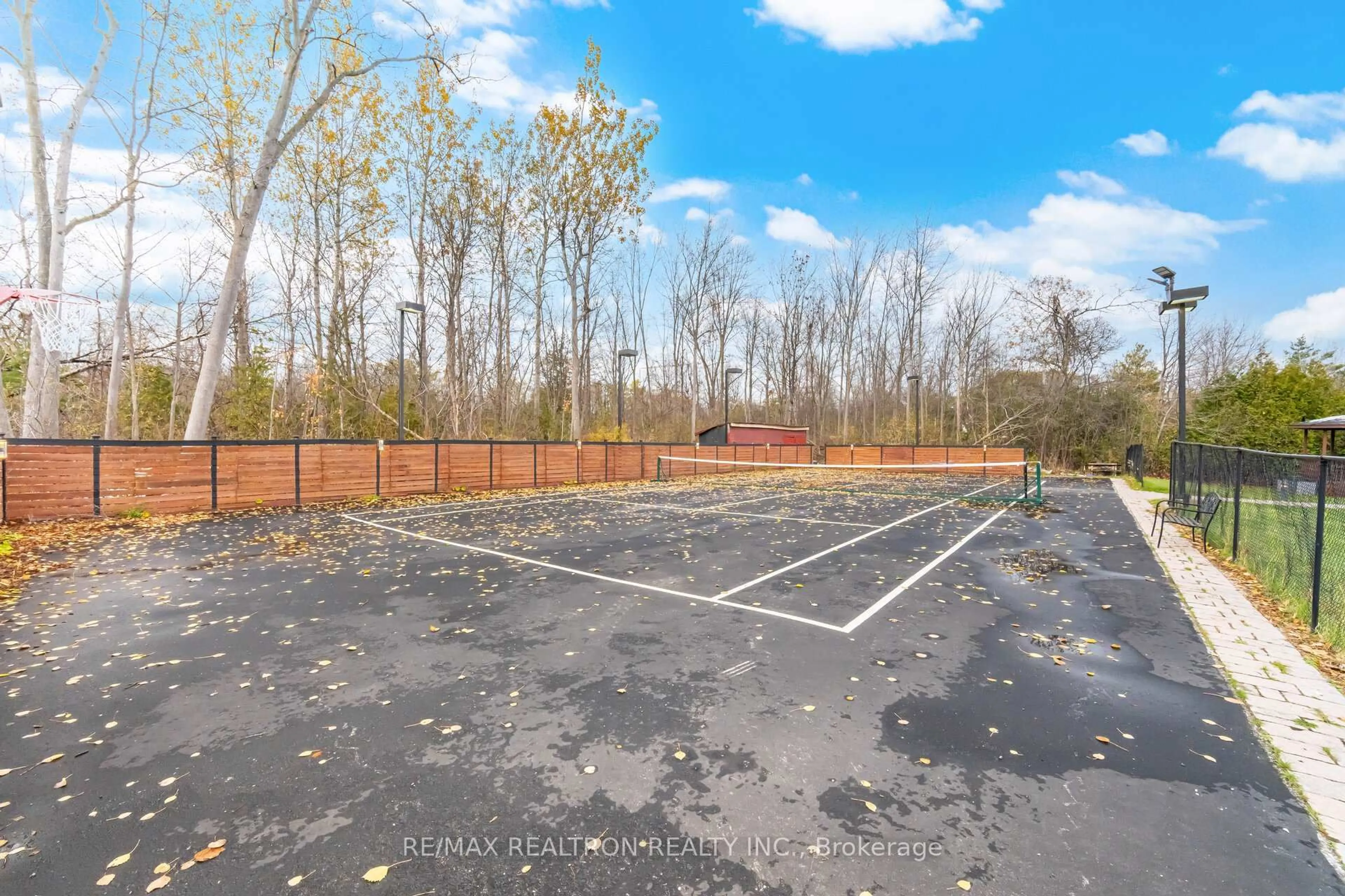 Patio, unknown for 8 Fielding Crt, Ajax Ontario L1T 4W5