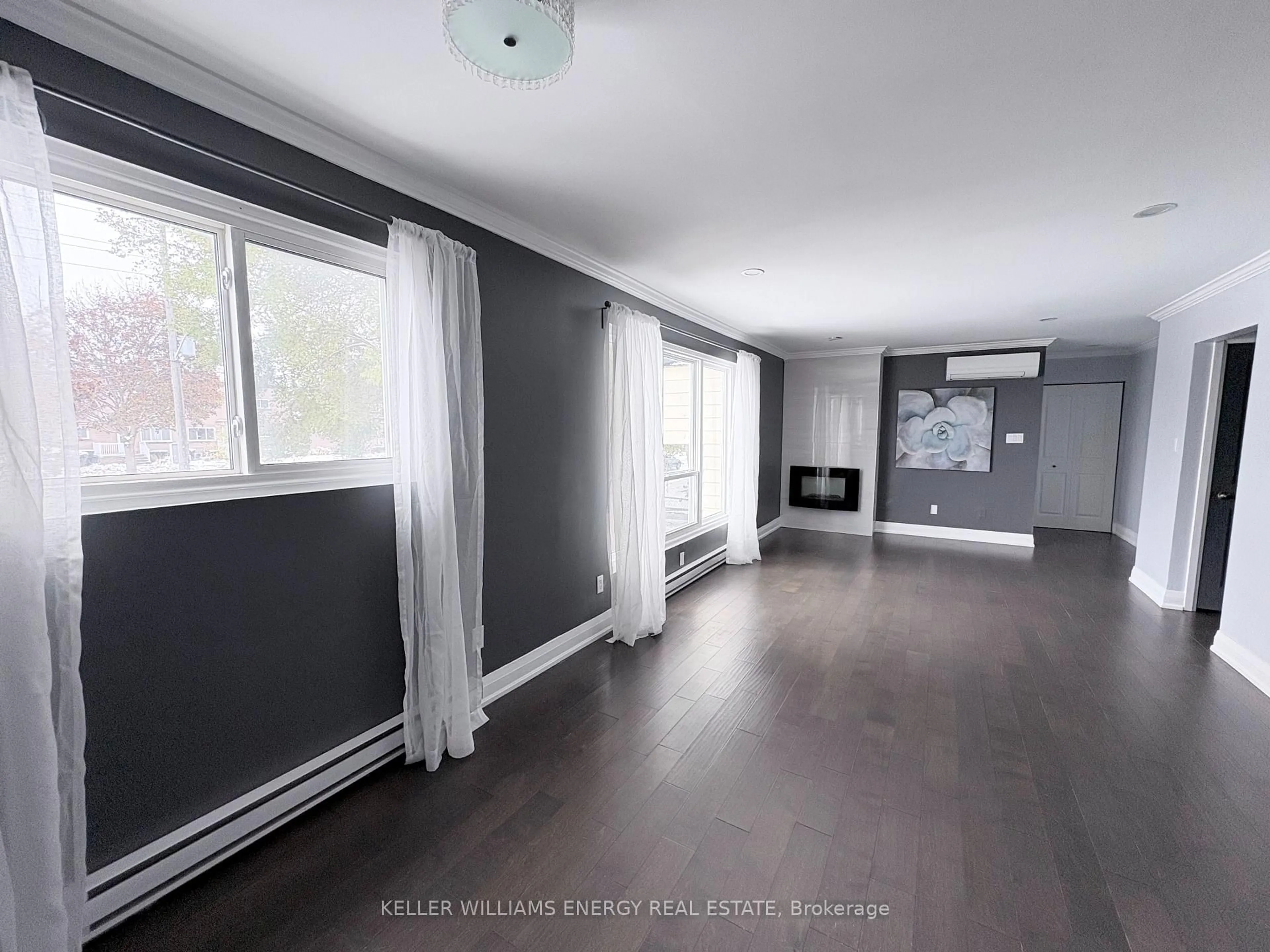 A pic of a room for 540 Mary St #1, Whitby Ontario L1N 2R1