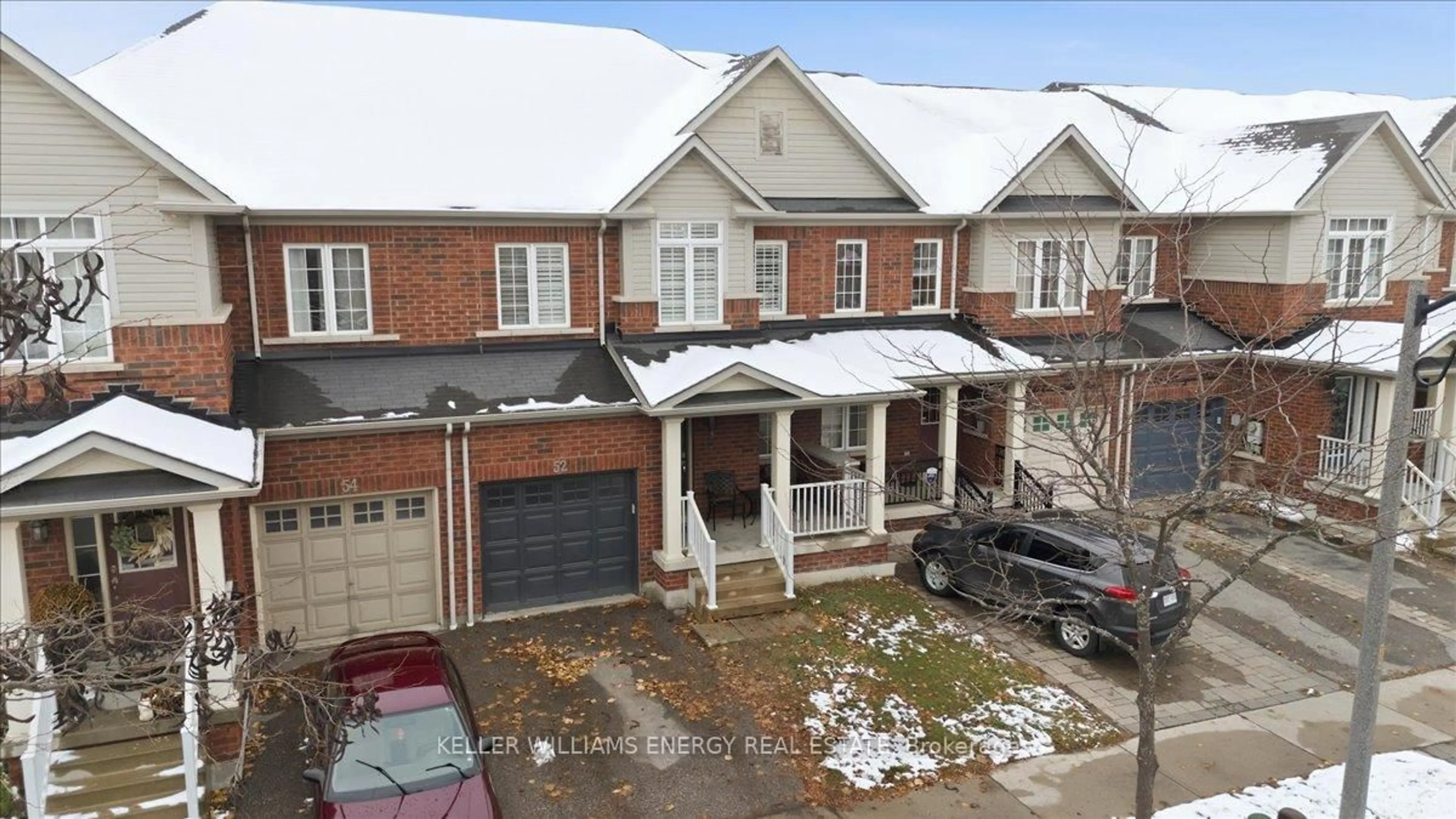 A pic from outside/outdoor area/front of a property/back of a property/a pic from drone, street for 52 Elliottglen Dr, Ajax Ontario L1Z 0H2