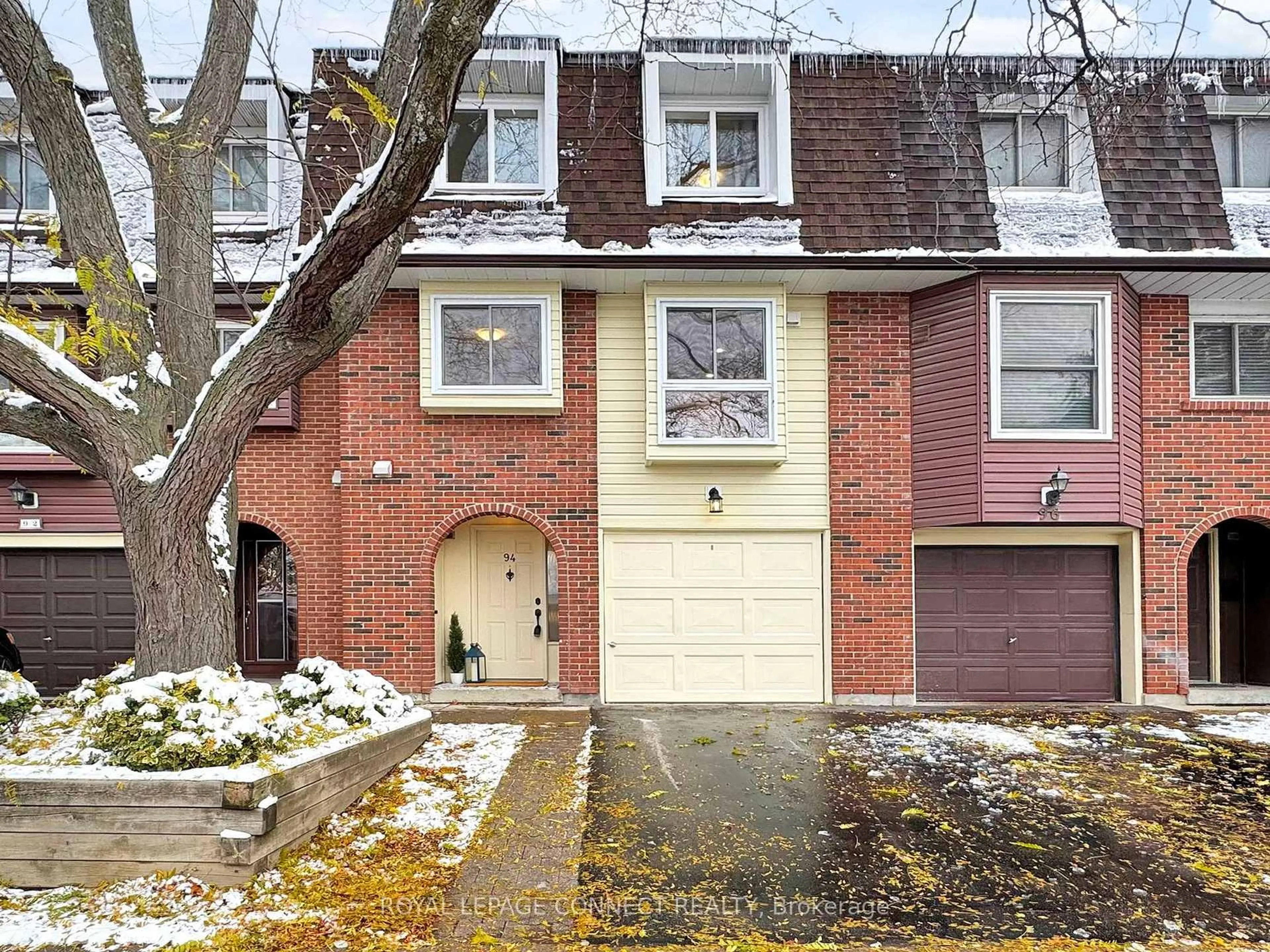 Home with brick exterior material, street for 4662 Kingston Rd #94, Toronto Ontario M1E 4Y7