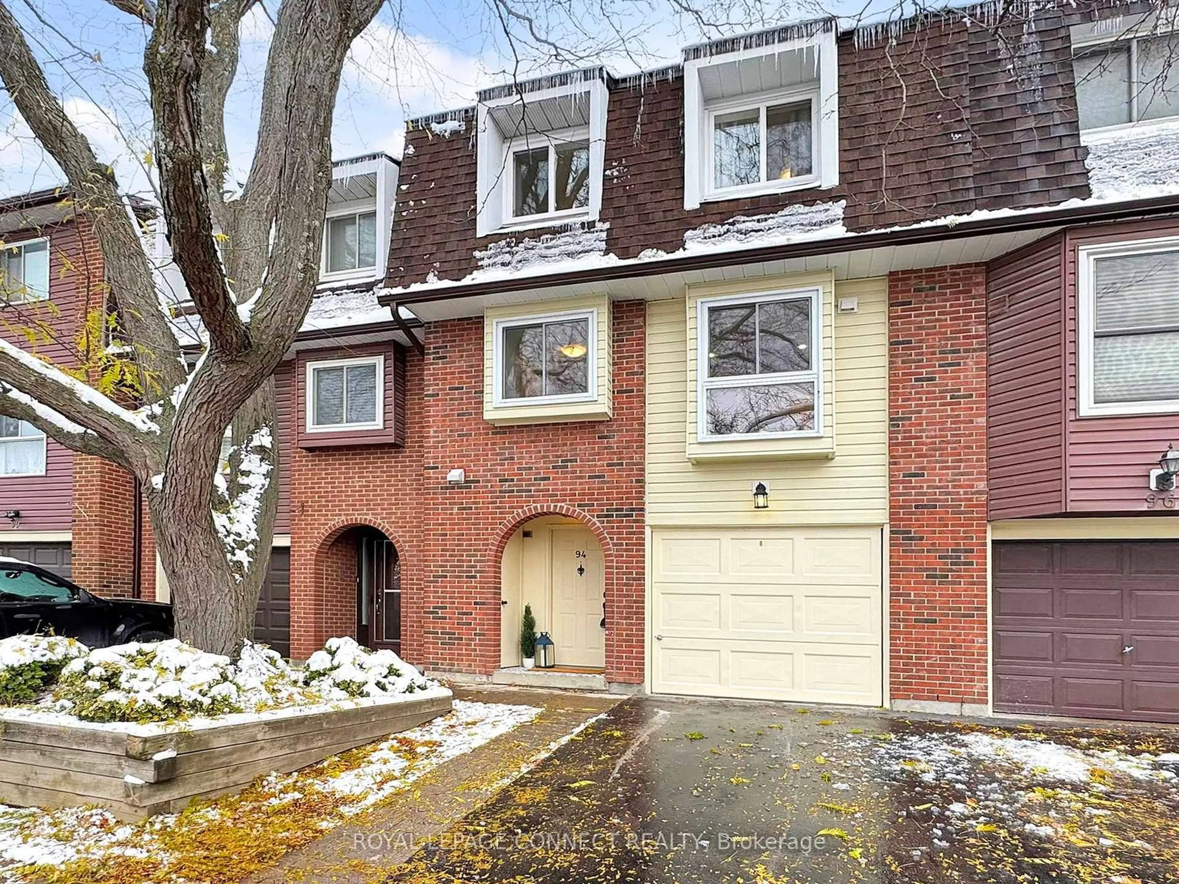 Home with brick exterior material, street for 4662 Kingston Rd #94, Toronto Ontario M1E 4Y7