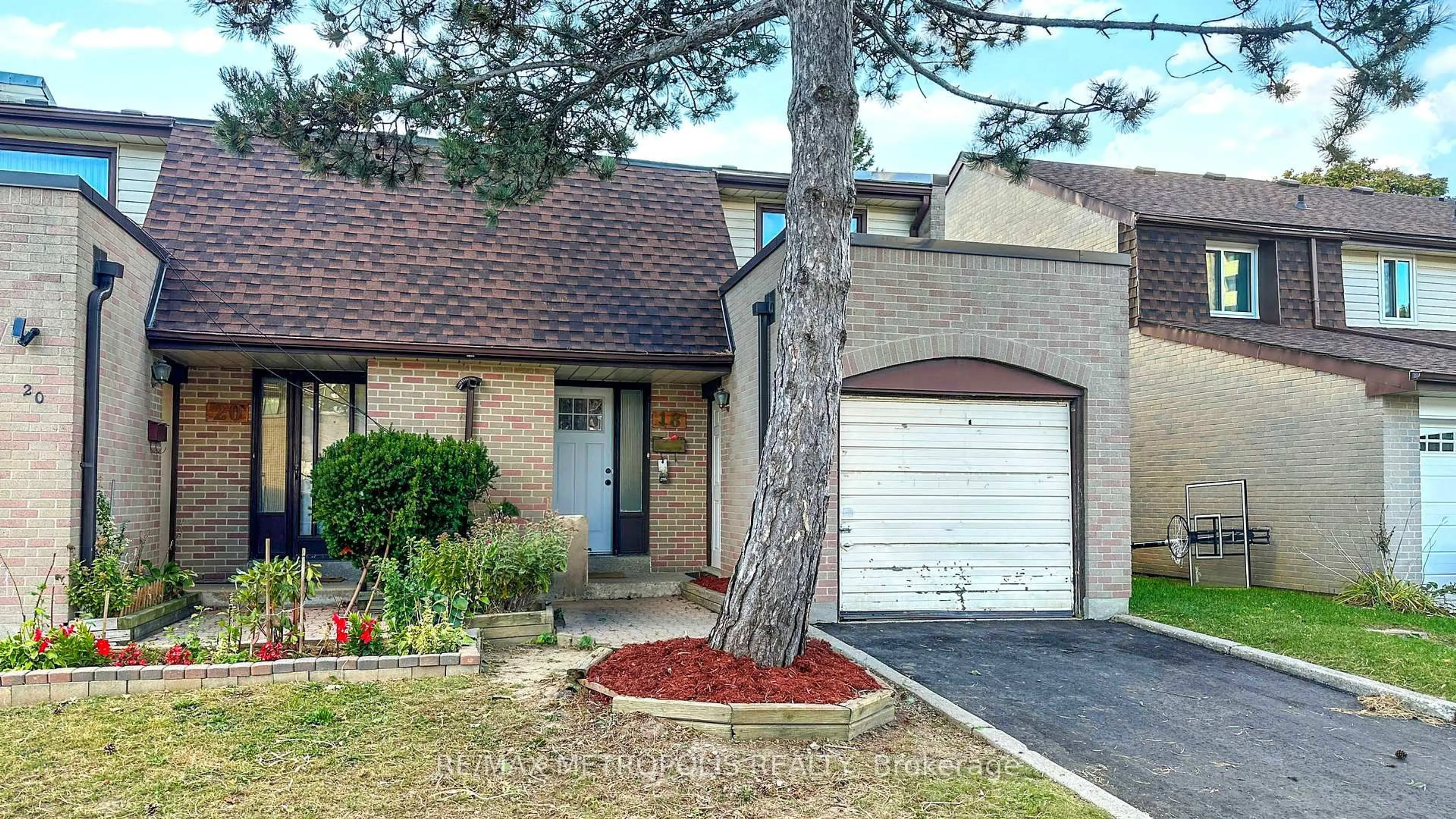 Home with brick exterior material, street for 11 Livonia Pl #18, Toronto Ontario M1E 4W5