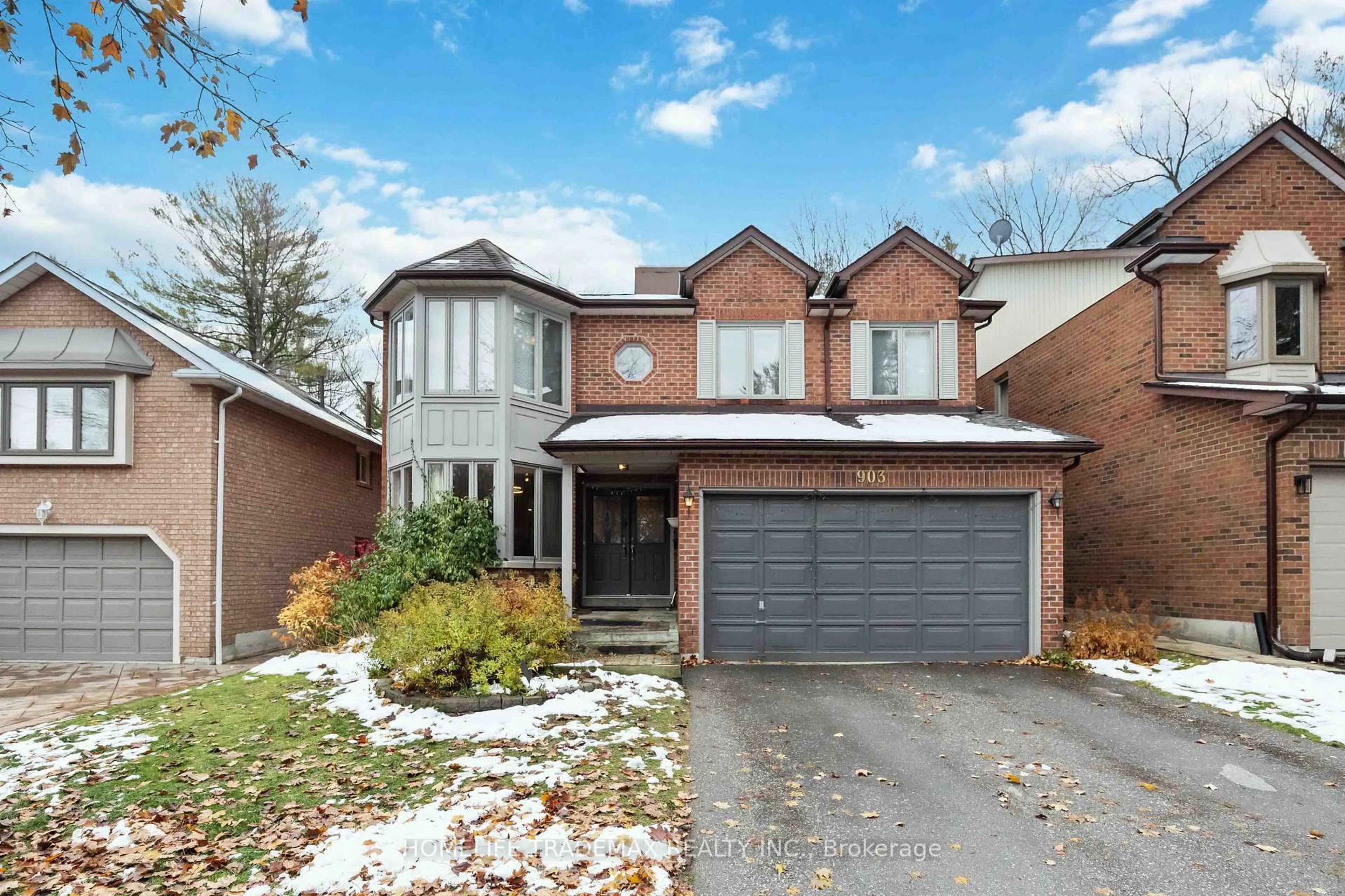 Home with brick exterior material, street for 903 Alanbury Cres, Pickering Ontario L1X 2S3