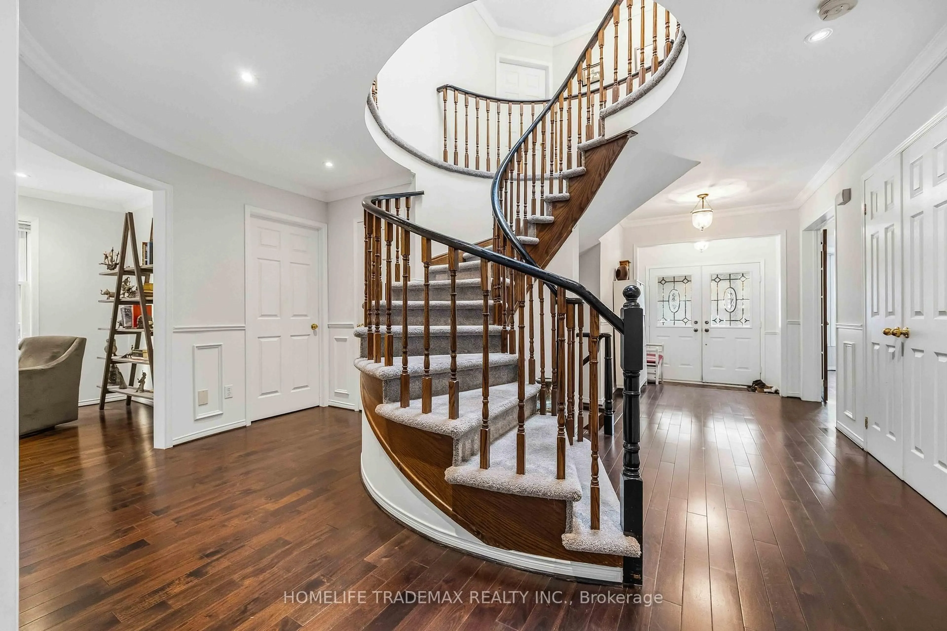 Unknown for 903 Alanbury Cres, Pickering Ontario L1X 2S3