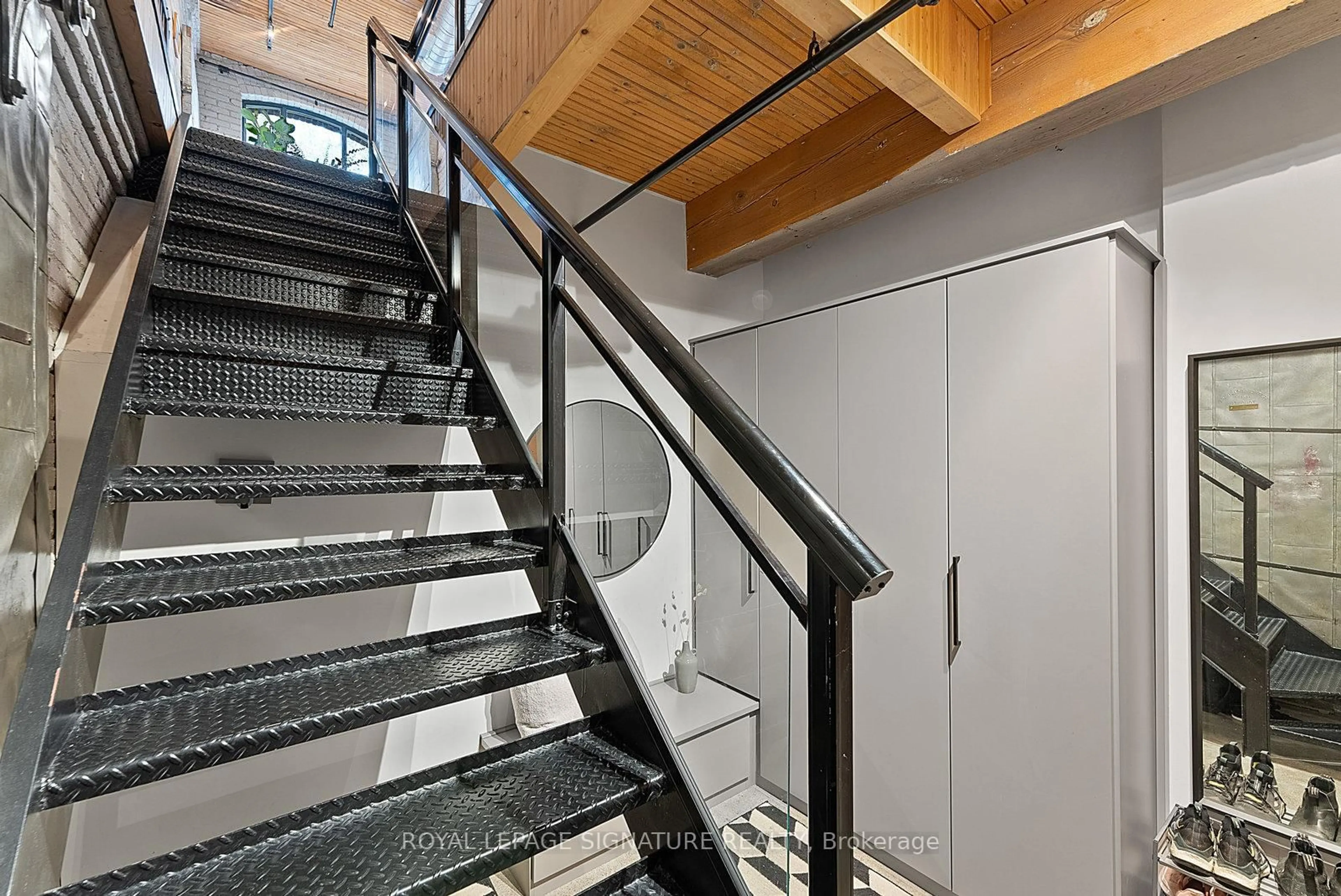 Stairs for 68 Broadview Ave #430, Toronto Ontario M4M 2E6