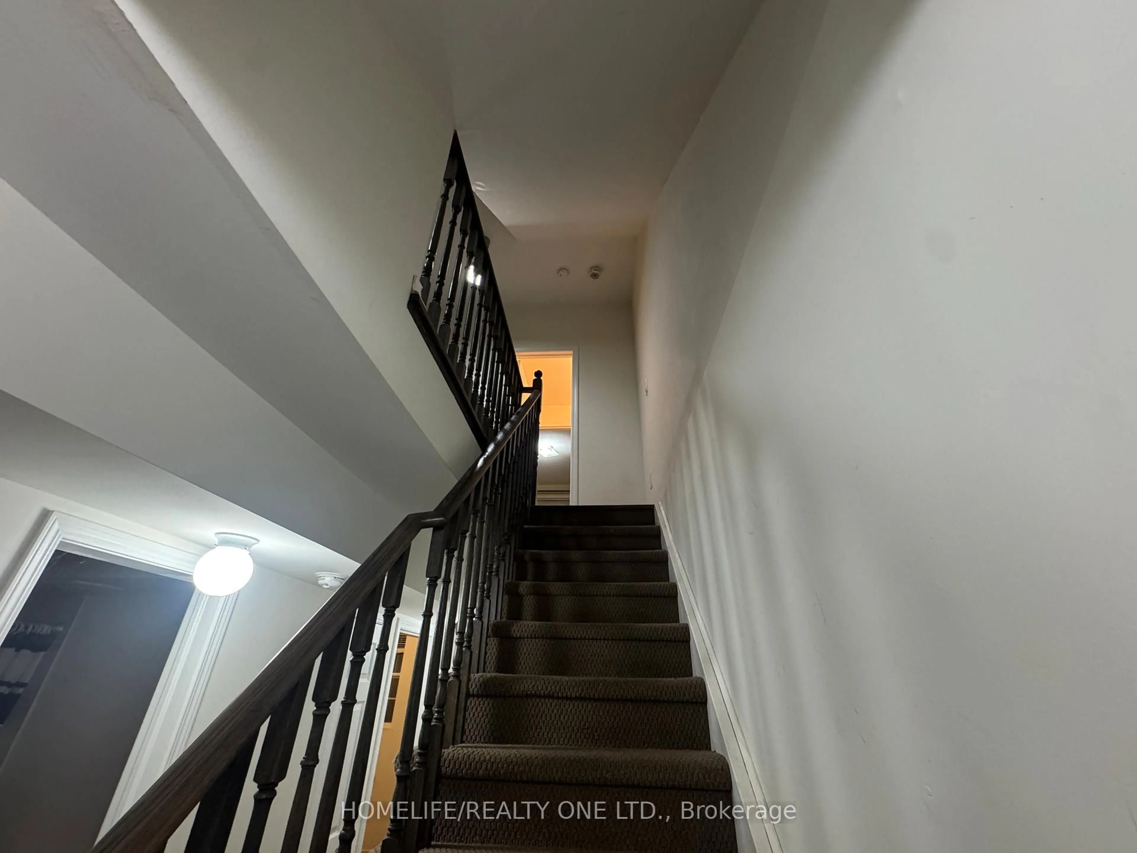 Stairs for 29 Island Rd #15, Toronto Ontario M1C 2P5