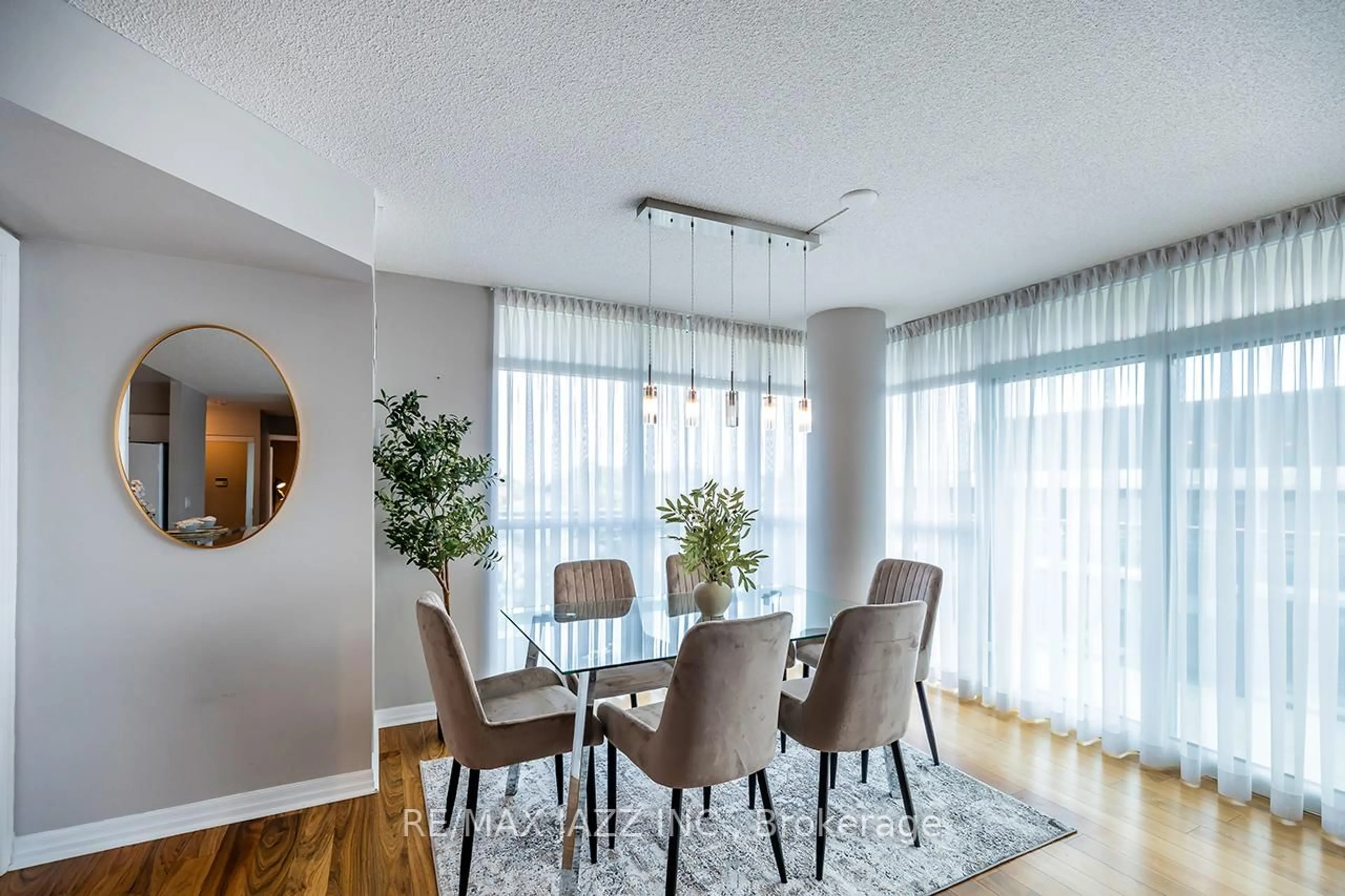 Dining room, wood/laminate floor for 1600 Charles St #612, Whitby Ontario L1N 1B9