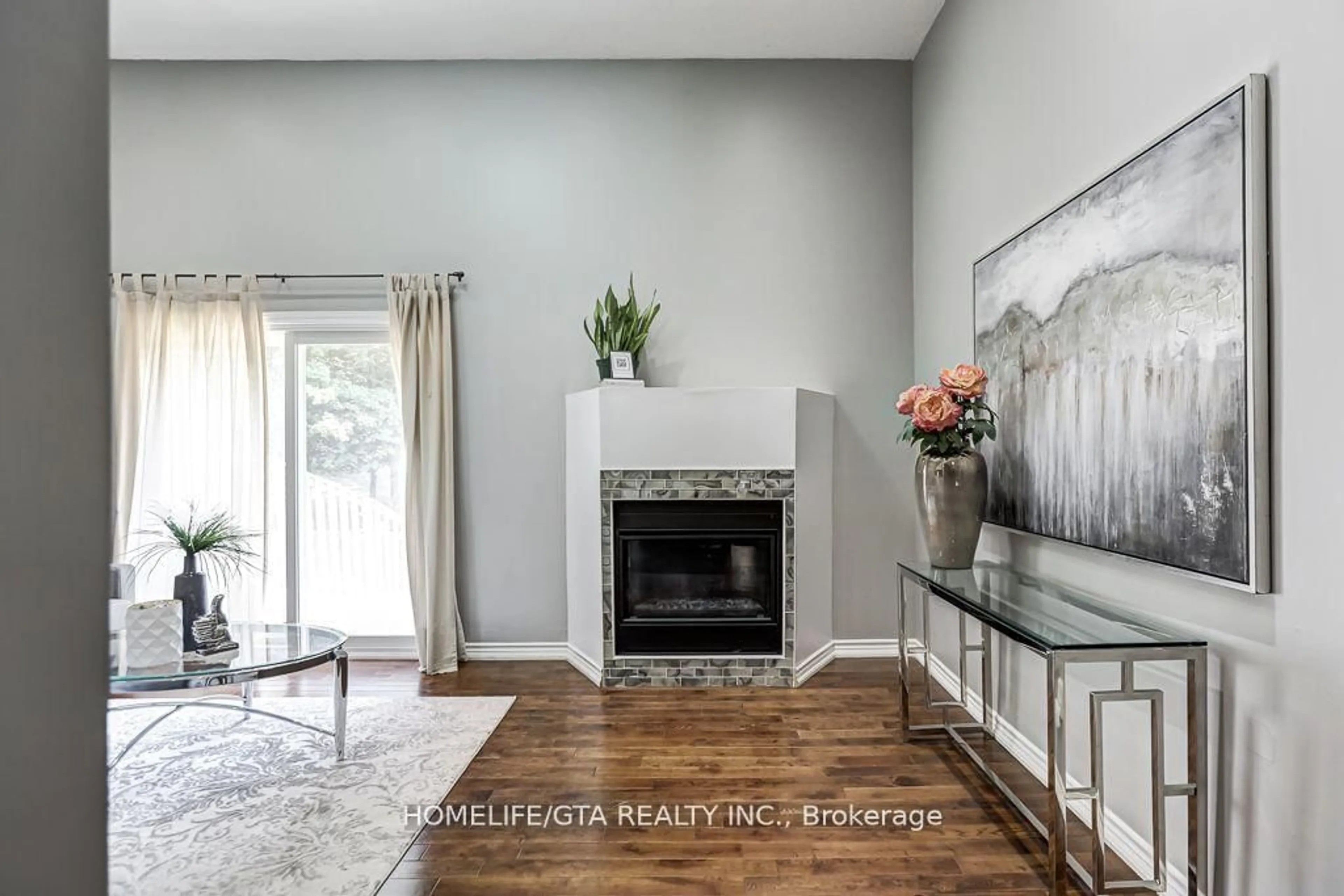 Indoor entryway for 1915 Denmar Rd #136, Pickering Ontario L1V 3E1