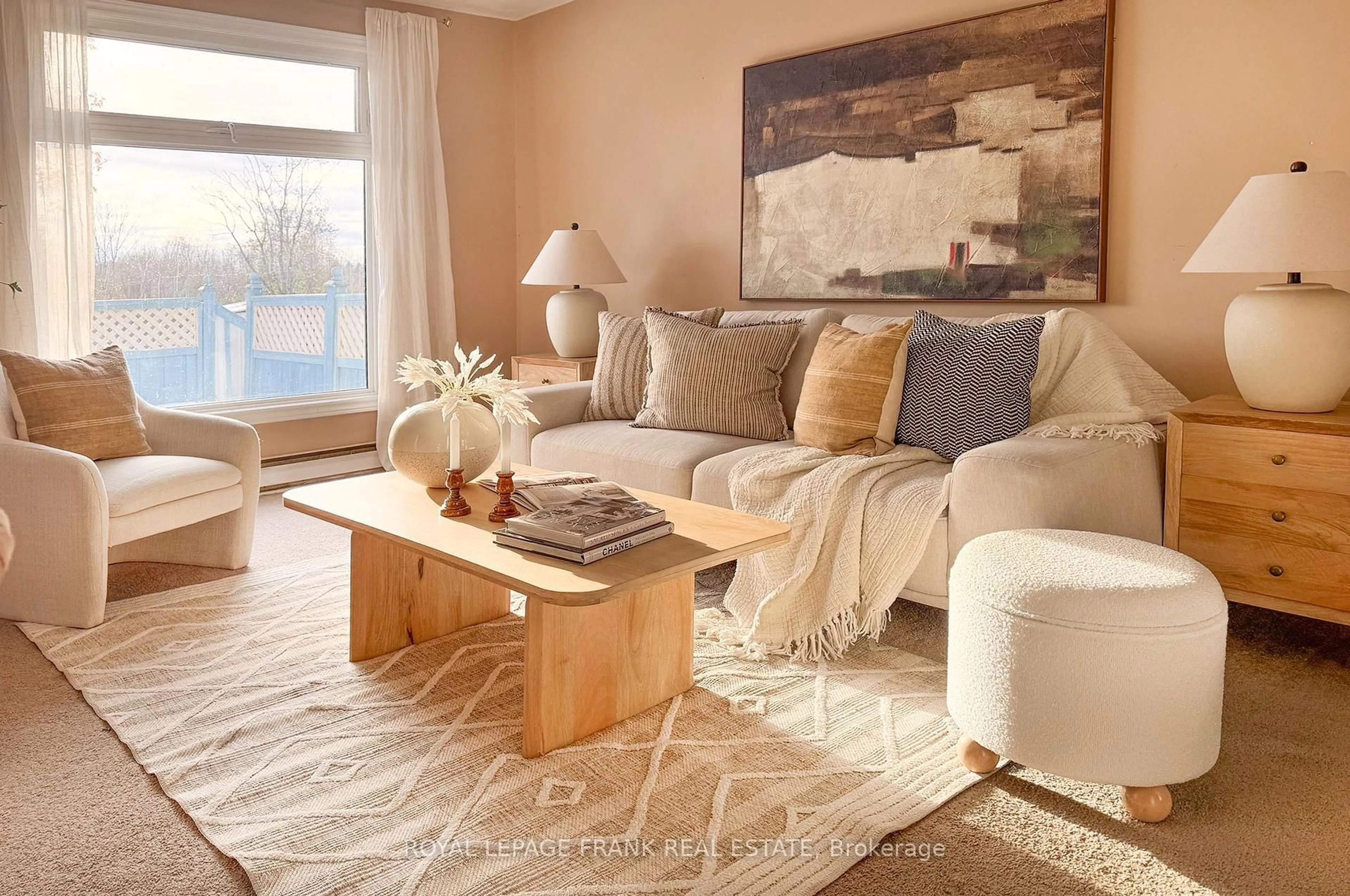 Living room with furniture, unknown for 1466 O'Hara Crt, Oshawa Ontario L1J 8A4