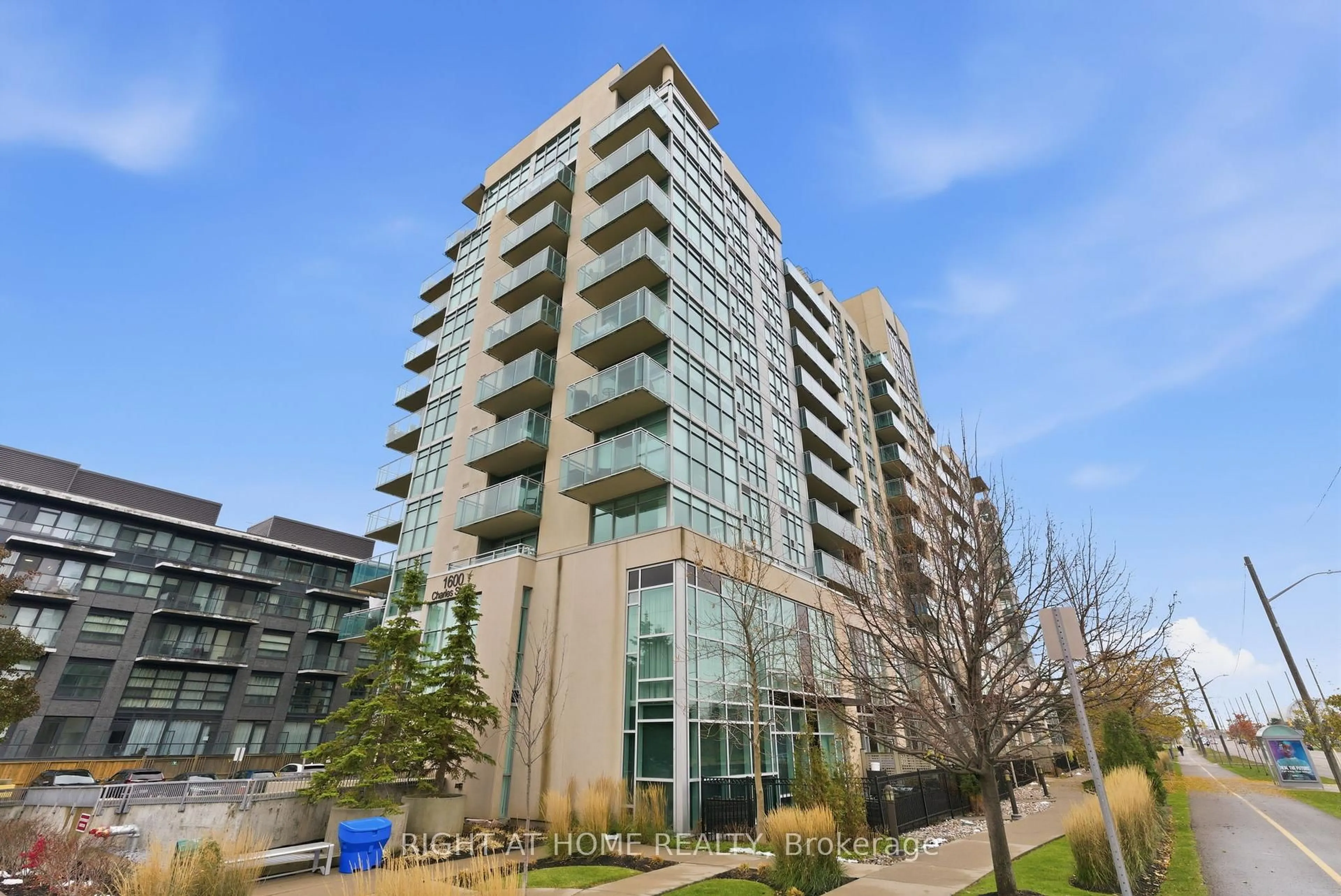 Unknown for 1600 Charles St #711, Whitby Ontario L1N 0G4