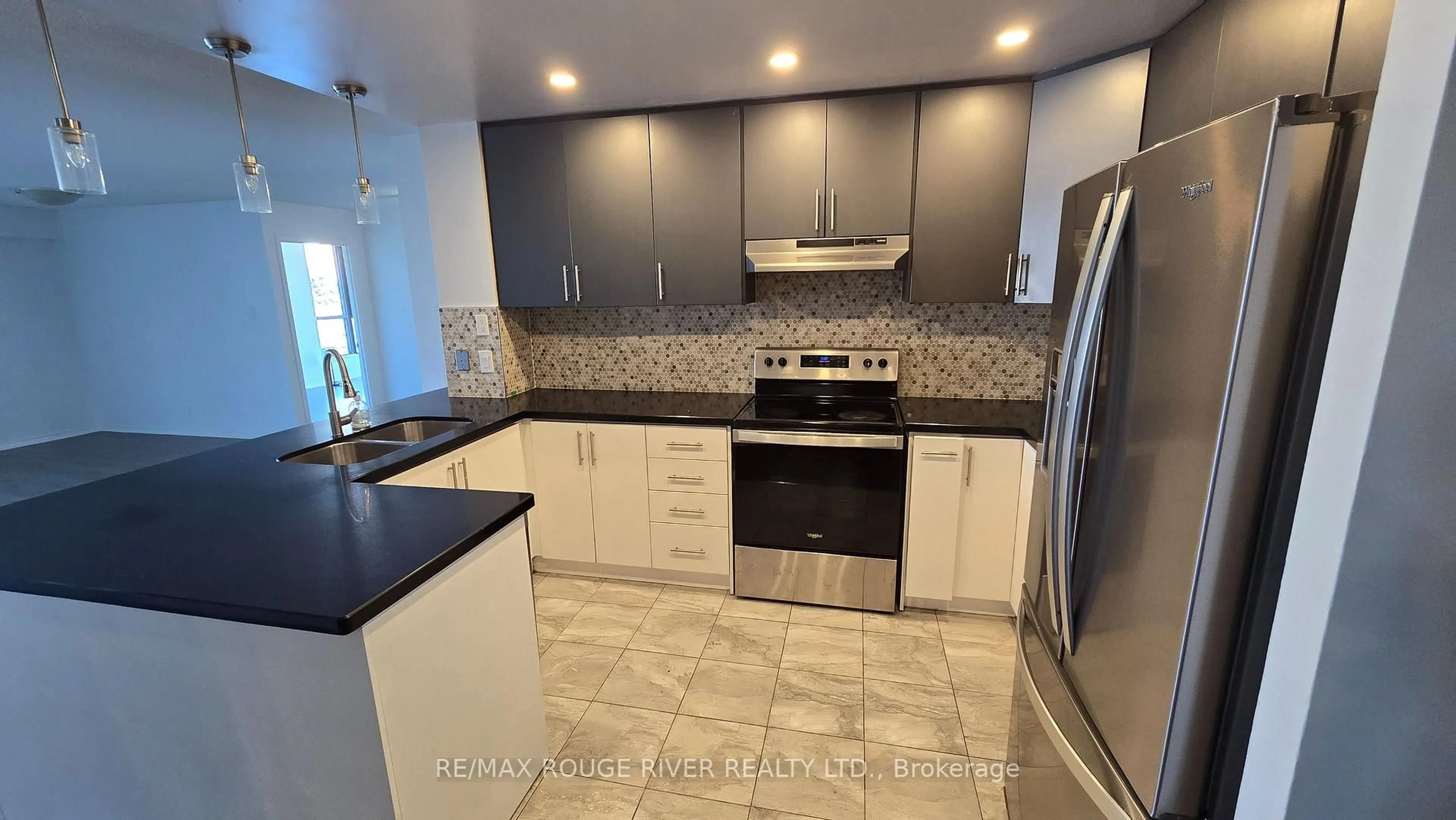 Unknown for 8 Silver Bell Grve #309, Toronto Ontario M1B 4Z3