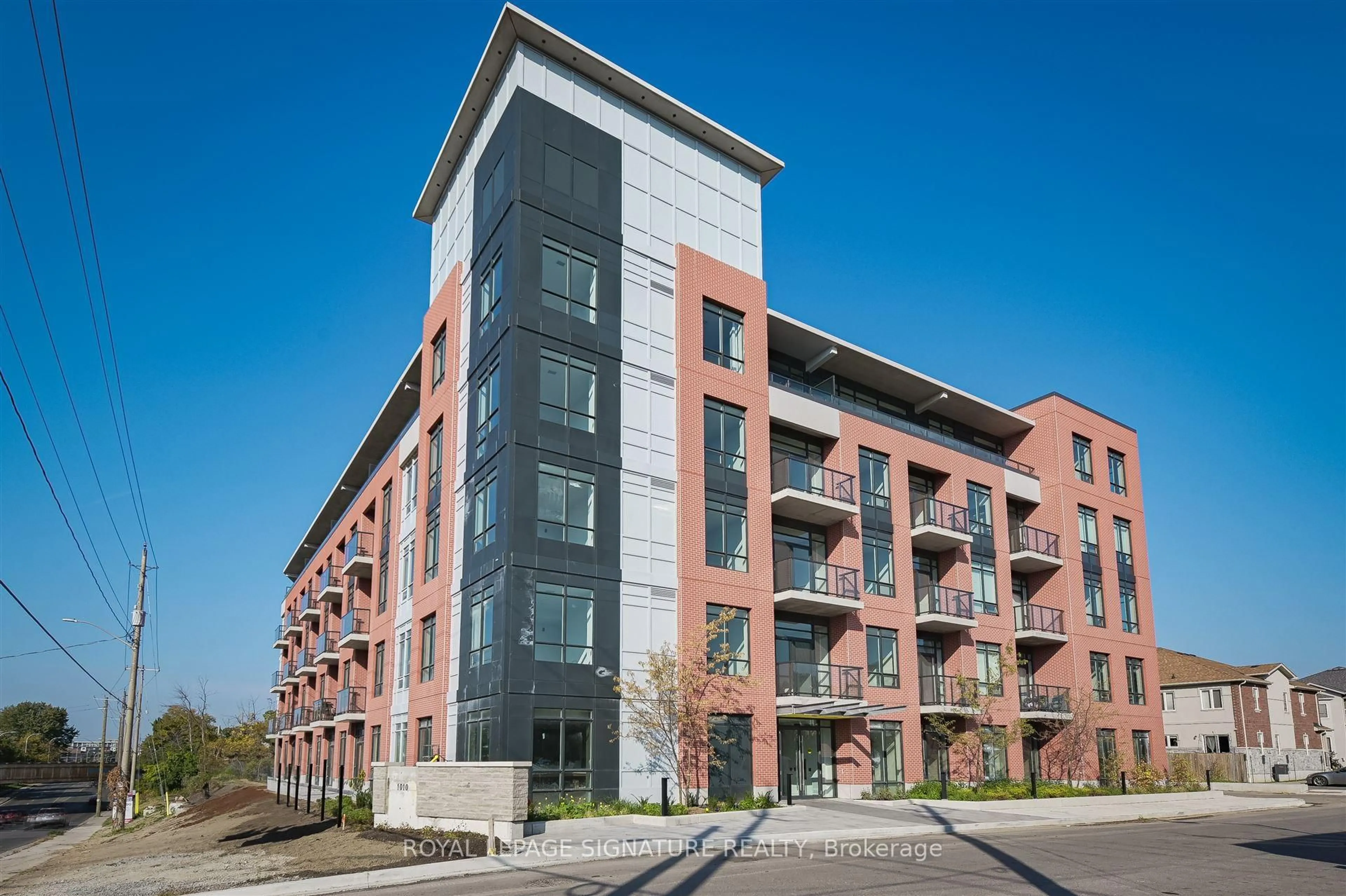 Unknown for 1010 Dundas St #220, Whitby Ontario L1N 2K2