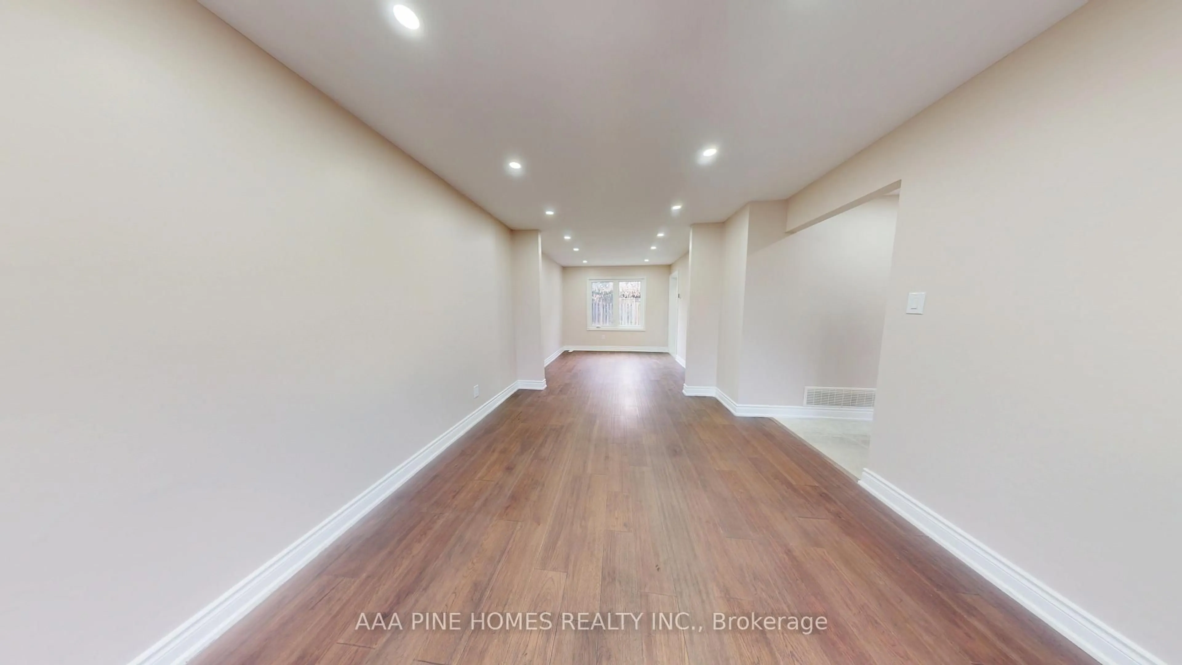 A pic of a room for 600 Whistler Dr, Oshawa Ontario L1J 8K2