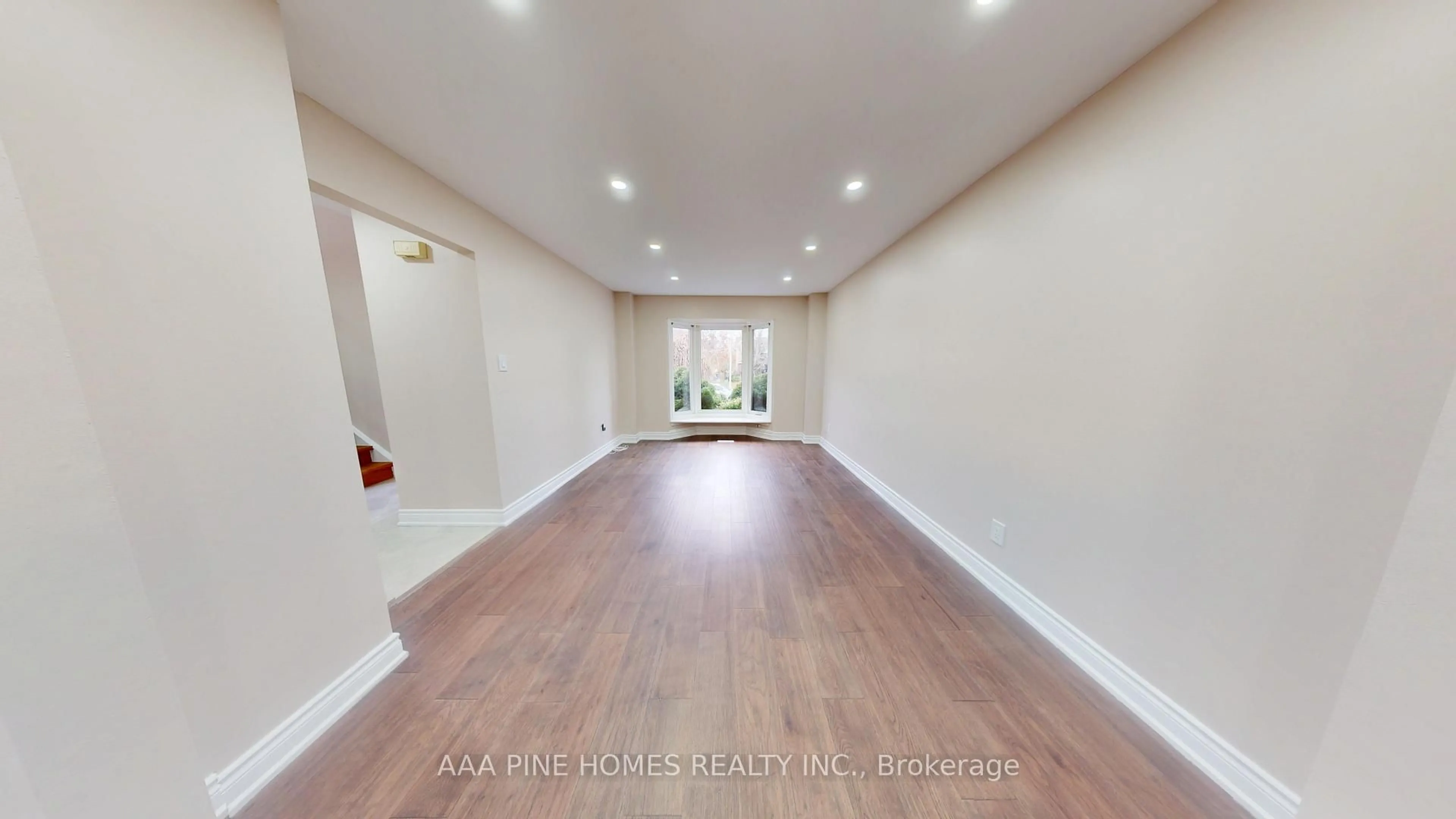 Unknown for 600 Whistler Dr, Oshawa Ontario L1J 8K2