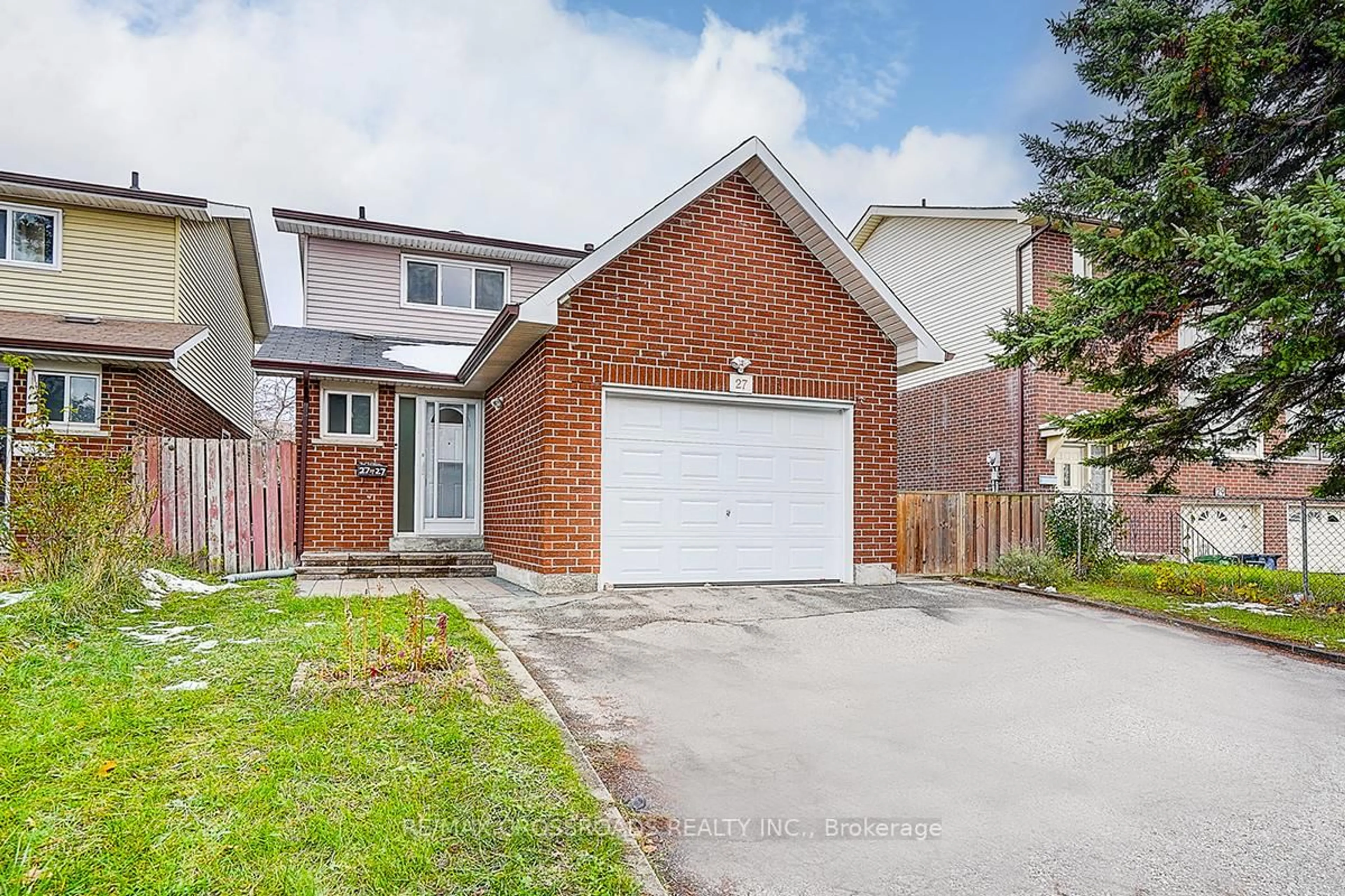 Home with brick exterior material, street for 27 Sunburst Sq, Toronto Ontario M1B 1R3