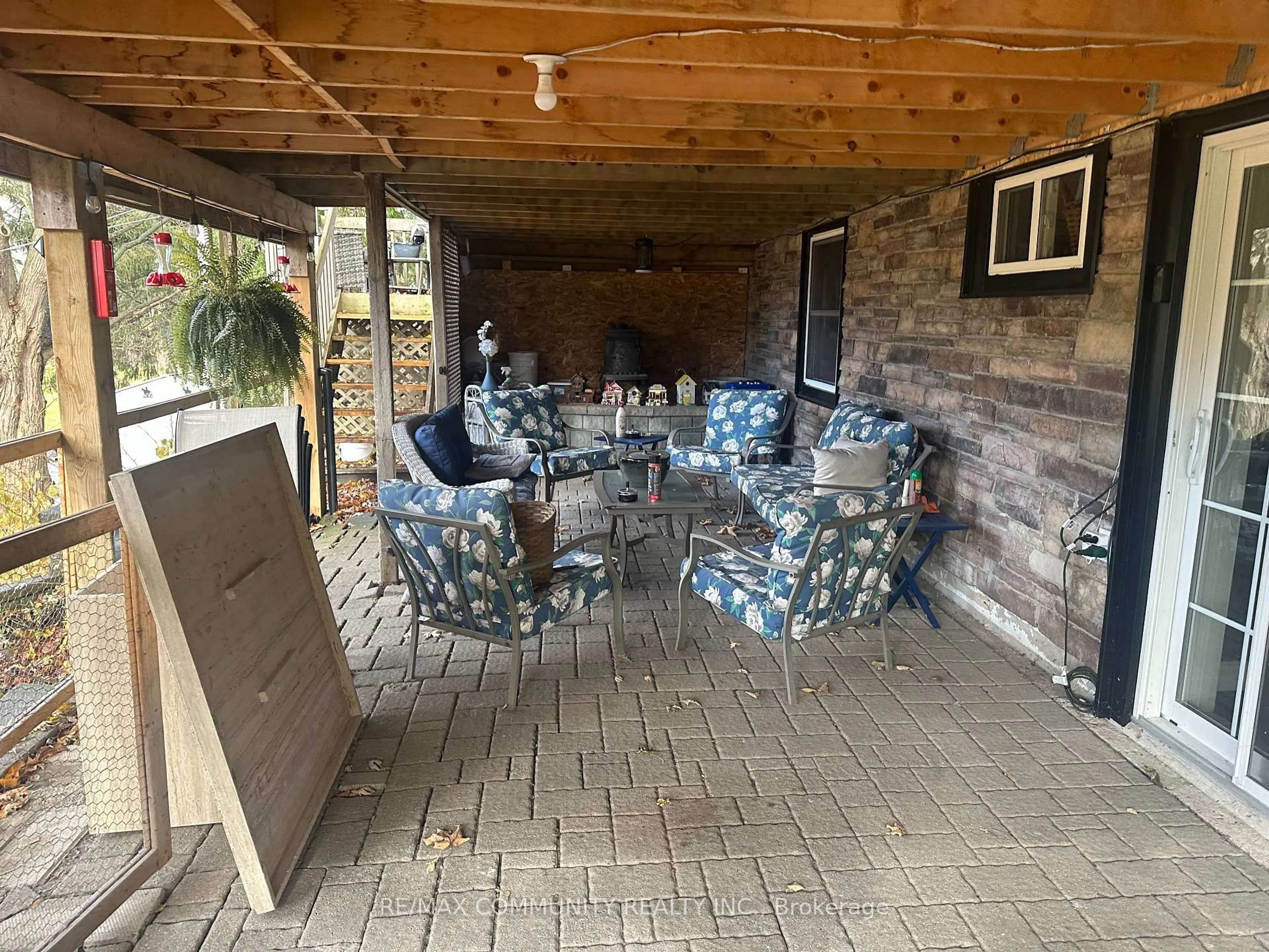 Patio, water/lake/river/ocean view for 3440 Simcoe St, Oshawa Ontario L1H 0R5