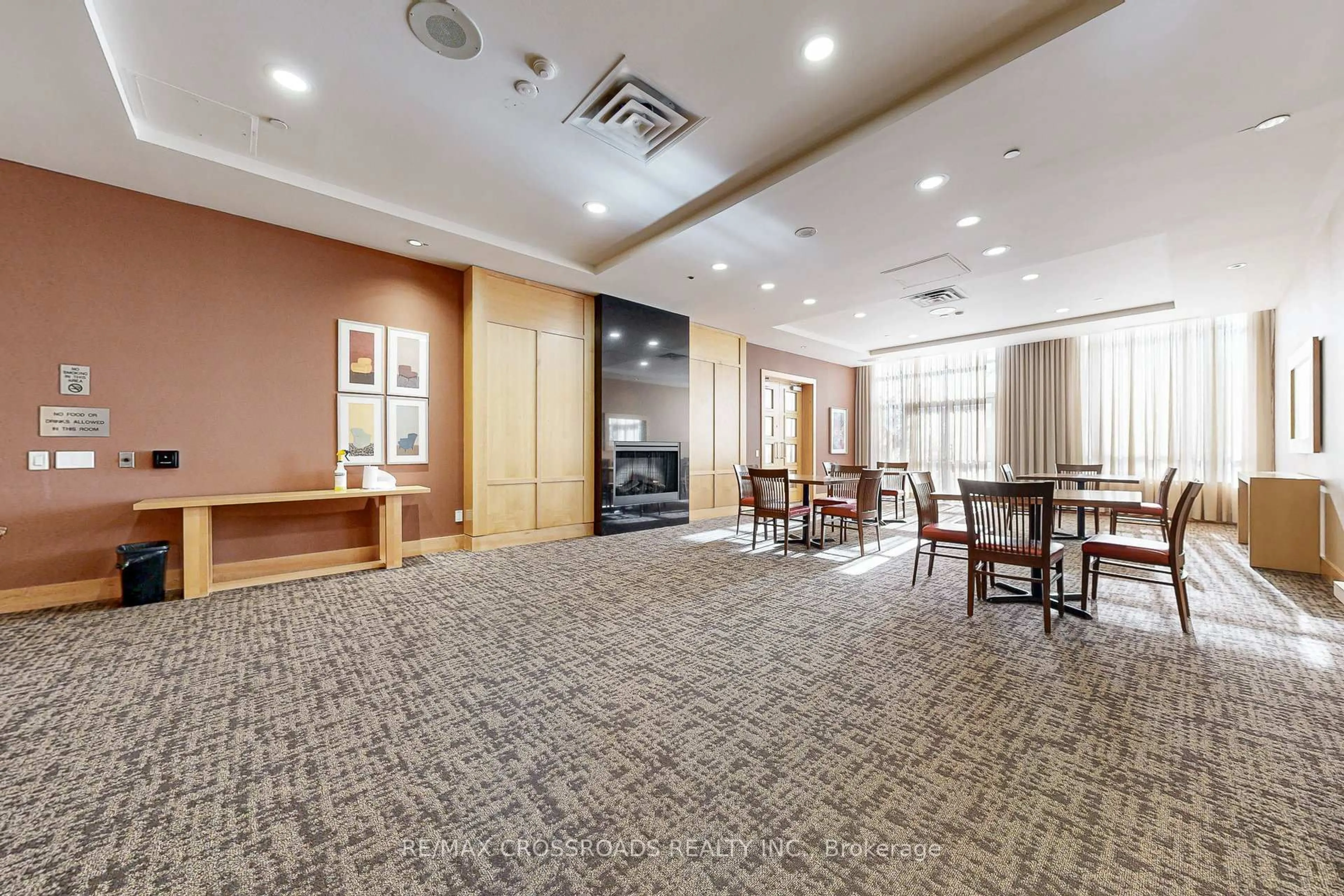 Lobby for 8 Mondeo Dr #512, Toronto Ontario M1P 5C7