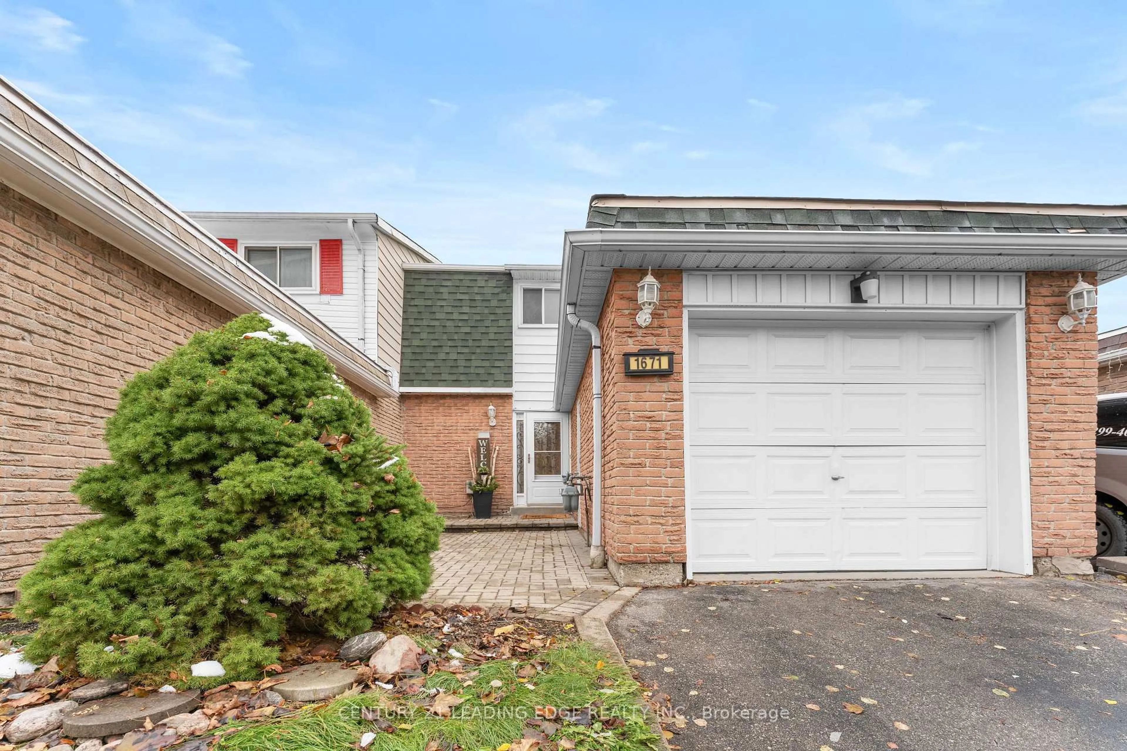 Unknown for 1671 Alwin Circ, Pickering Ontario L1V 2W1