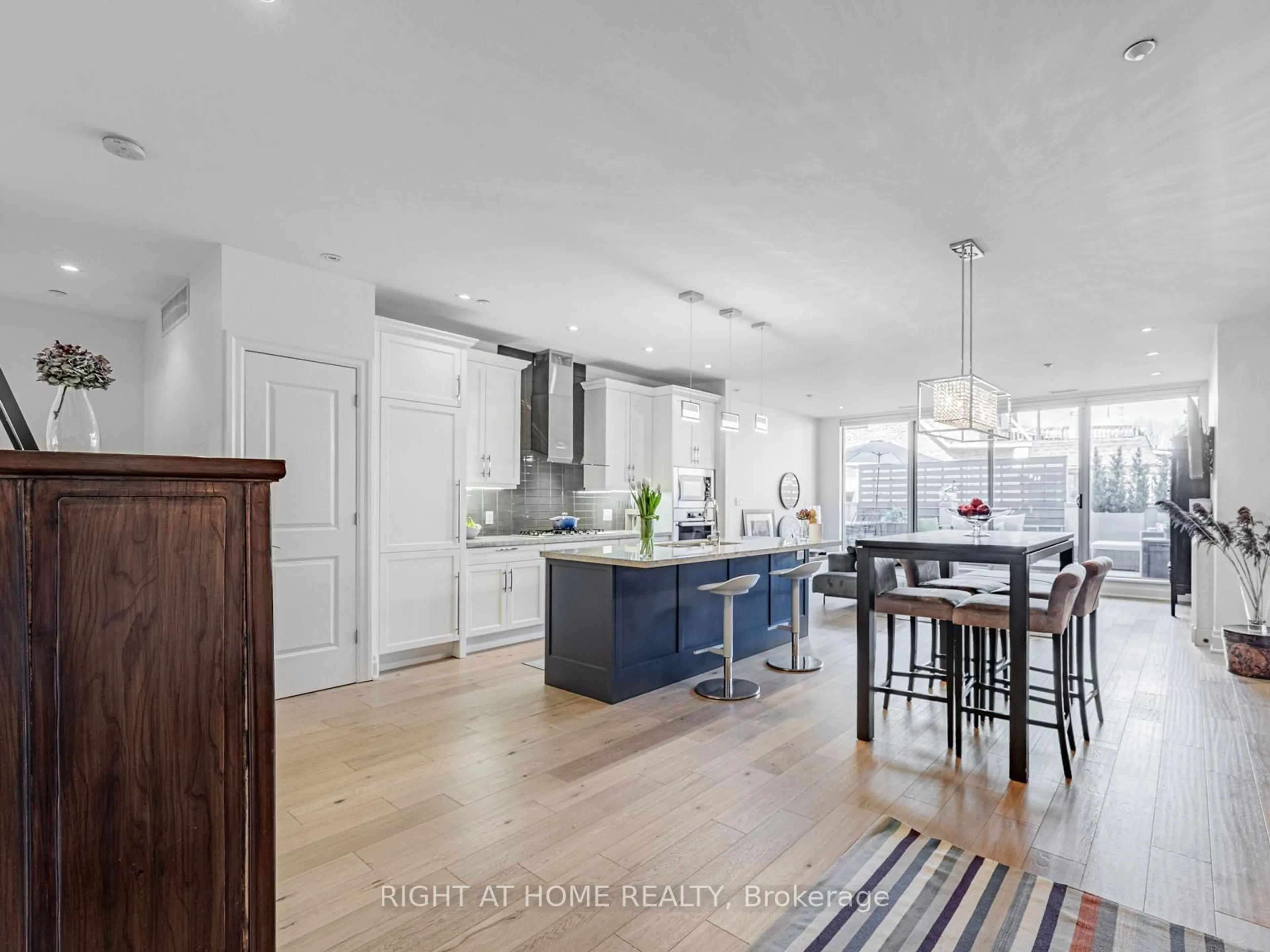 Open concept kitchen, unknown for 1 Rainsford Rd #207, Toronto Ontario M4L 3N5