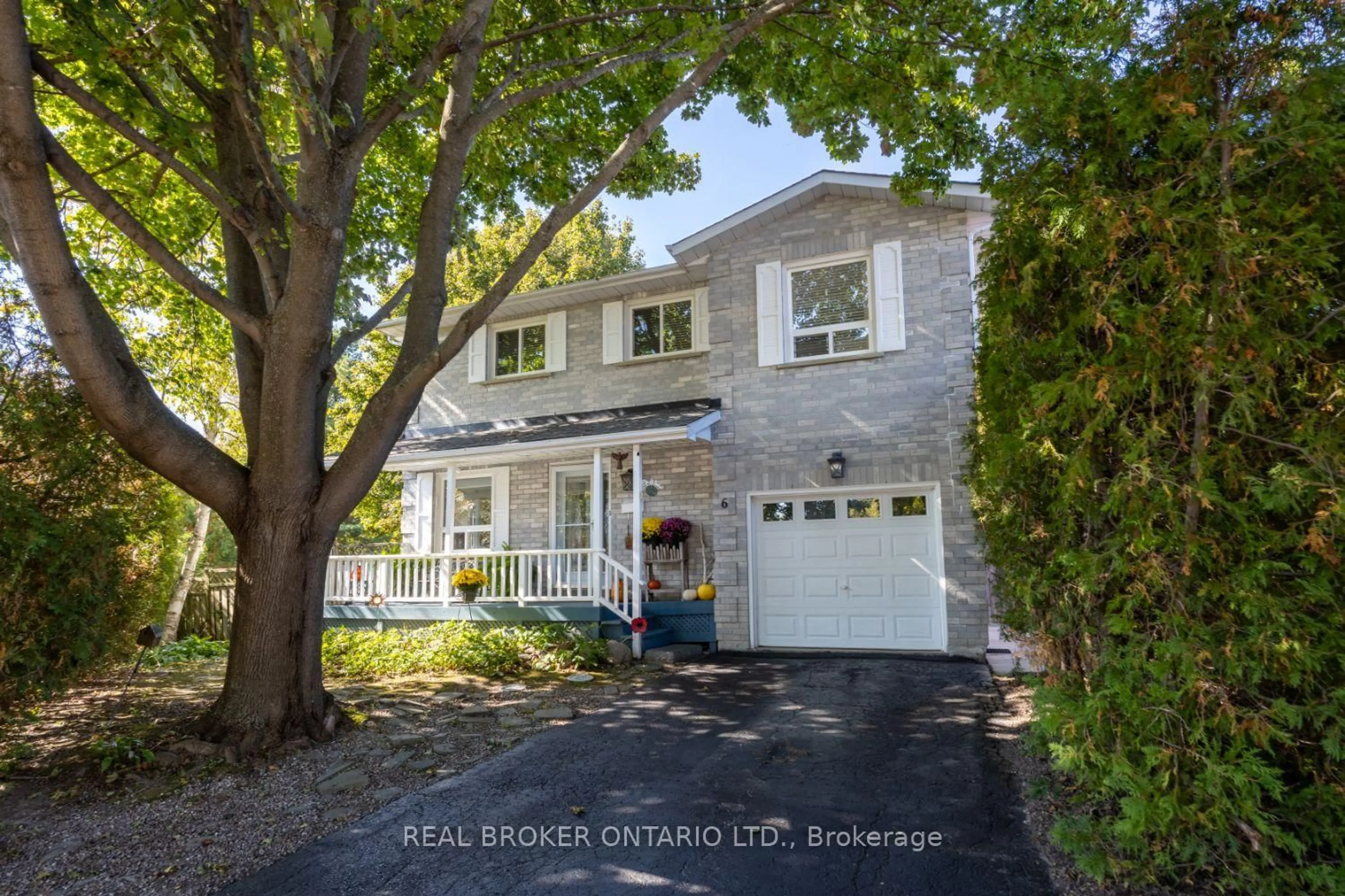 Home with brick exterior material, street for 6 Andrew Crt, Clarington Ontario L1B 1J5