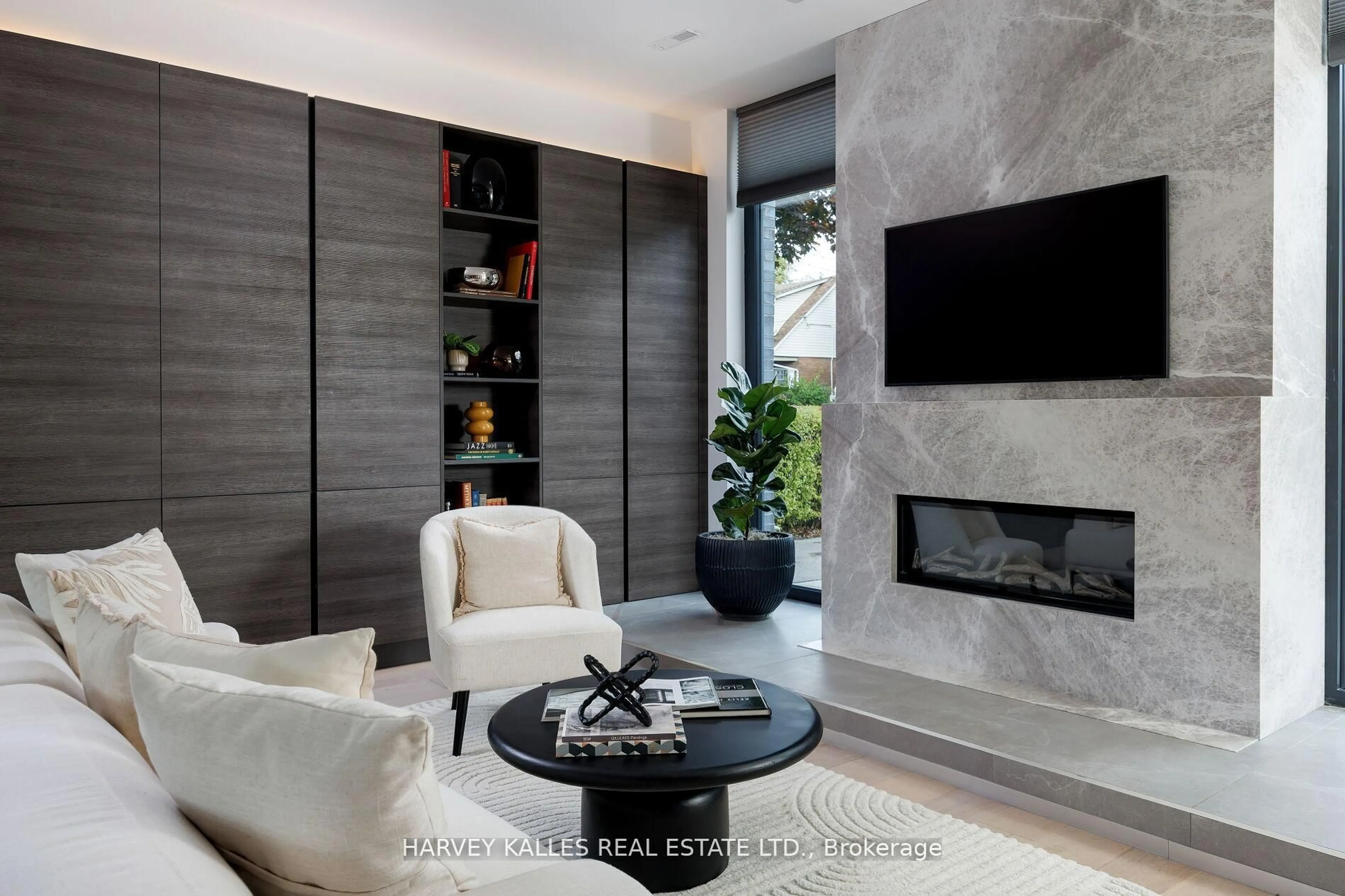 Living room with furniture, unknown for 60 Hiltz Ave, Toronto Ontario M4L 2N5