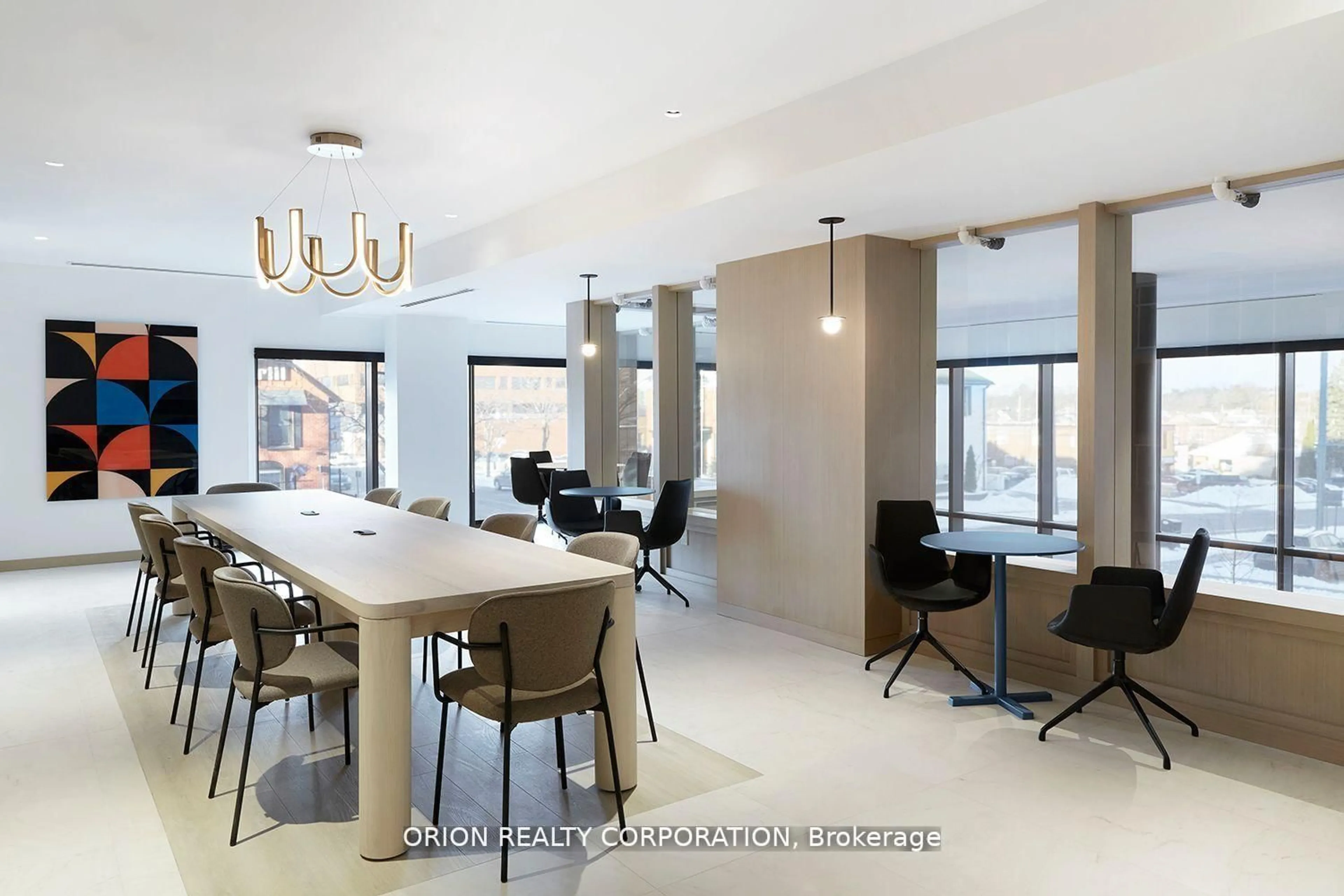 Unknown for 201 Brock St #101, Whitby Ontario L1N 4K2