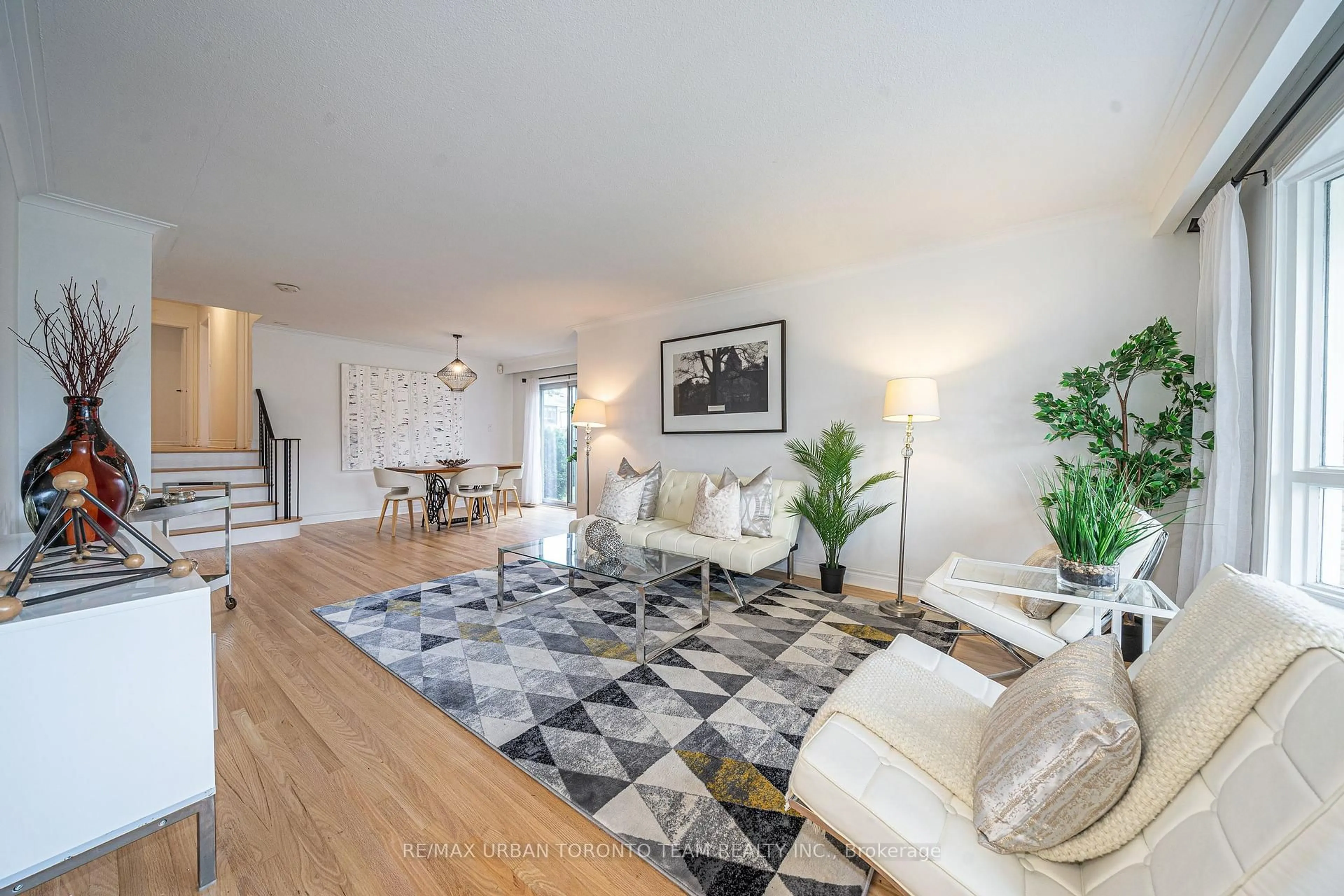 Living room with furniture, unknown for 12 Wardencourt Dr, Toronto Ontario M1T 2H3