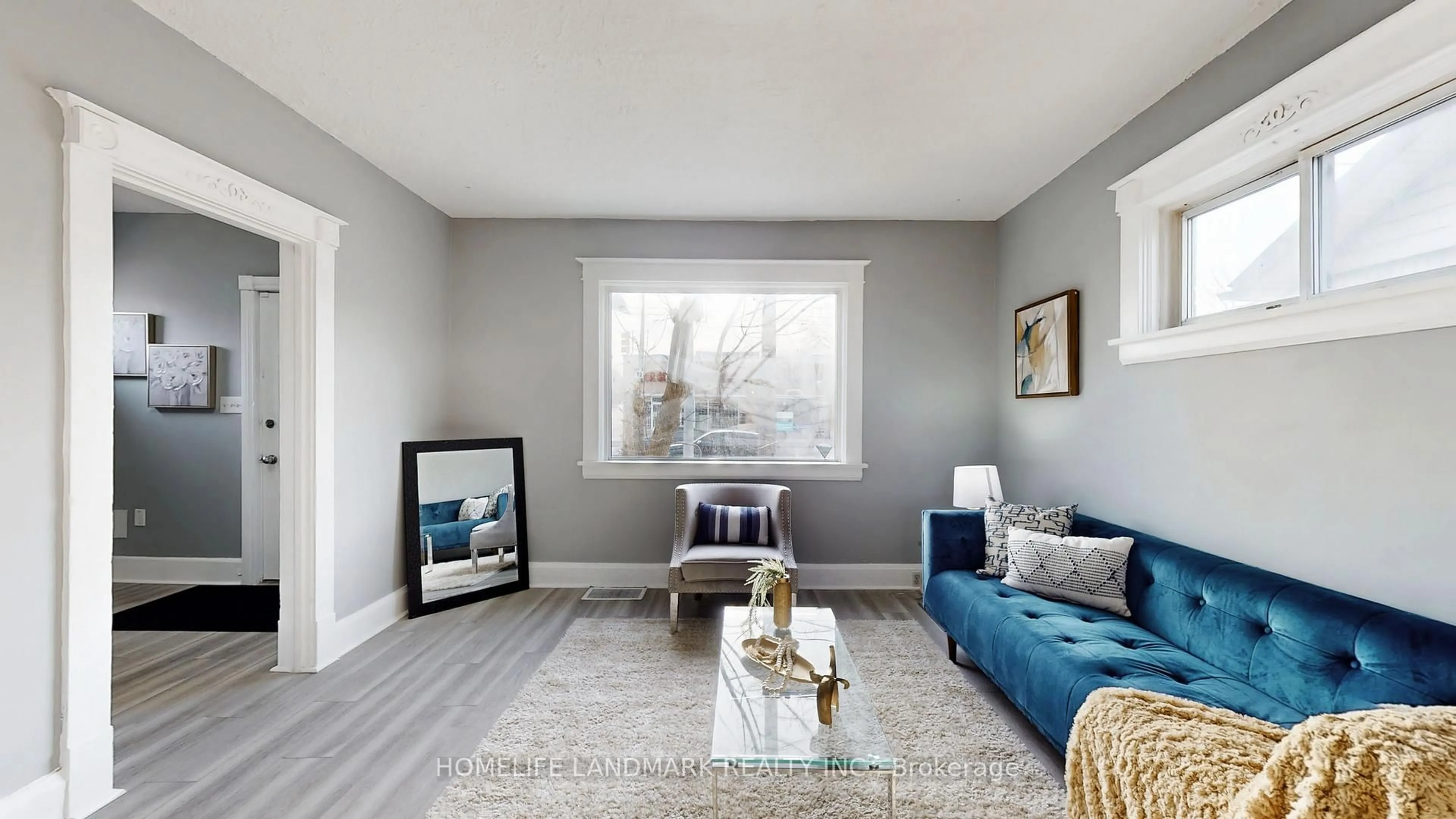 Living room with furniture, unknown for 173 Ritson Rd, Oshawa Ontario L1H 5H4