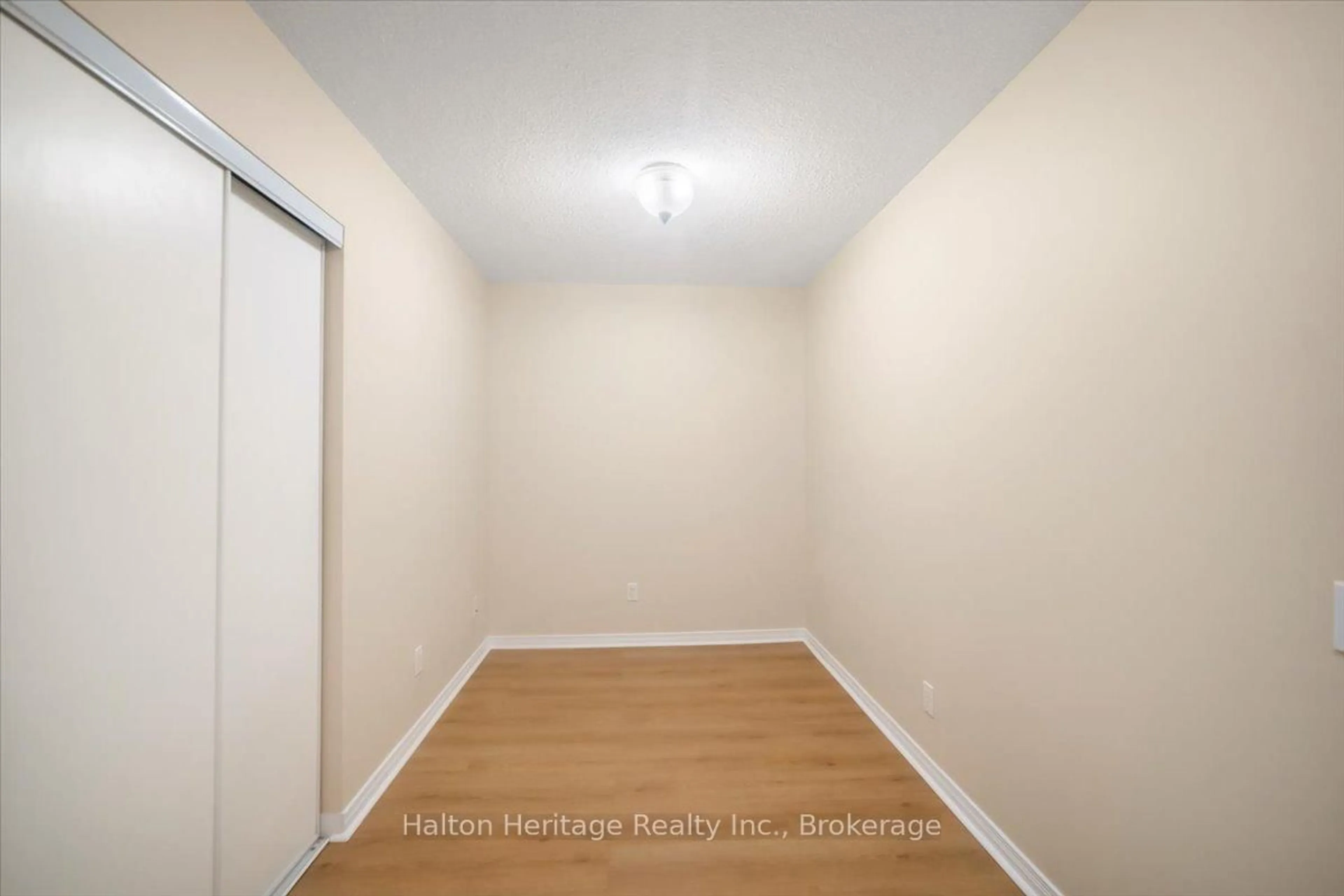 A pic of a room for 1200 The Elsplanade #309, Pickering Ontario L1V 6V3