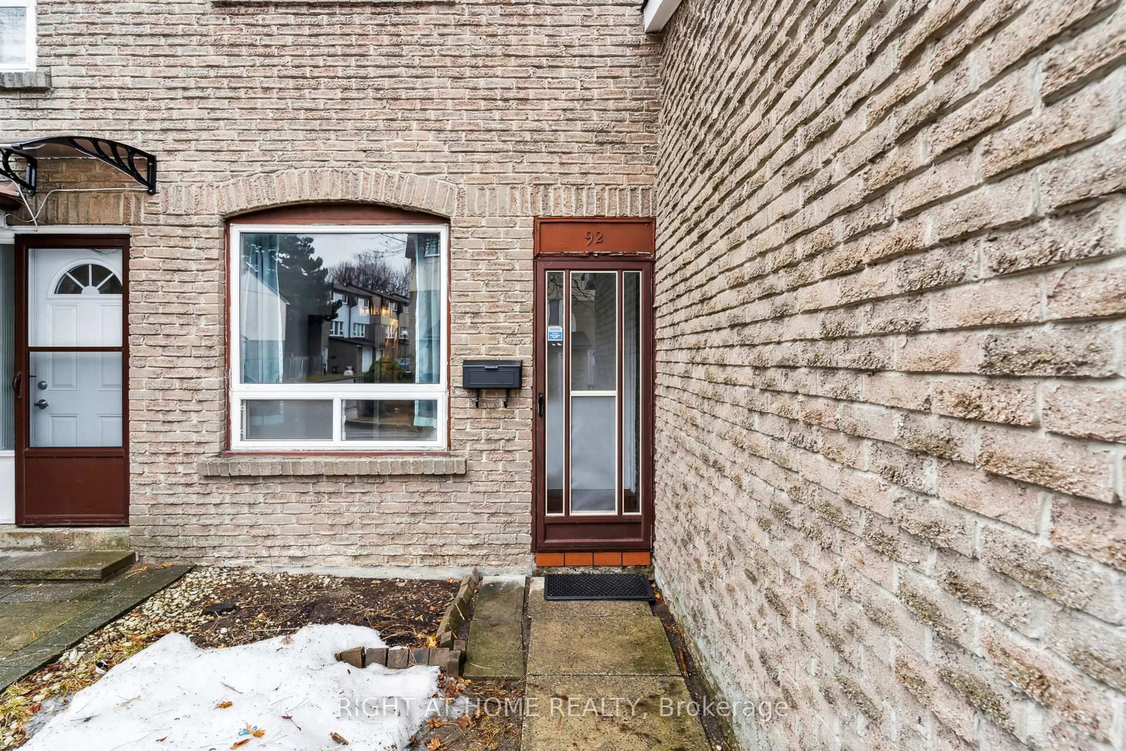 Unknown for 44 Chester Le Blvd #92, Toronto Ontario M1W 2M8