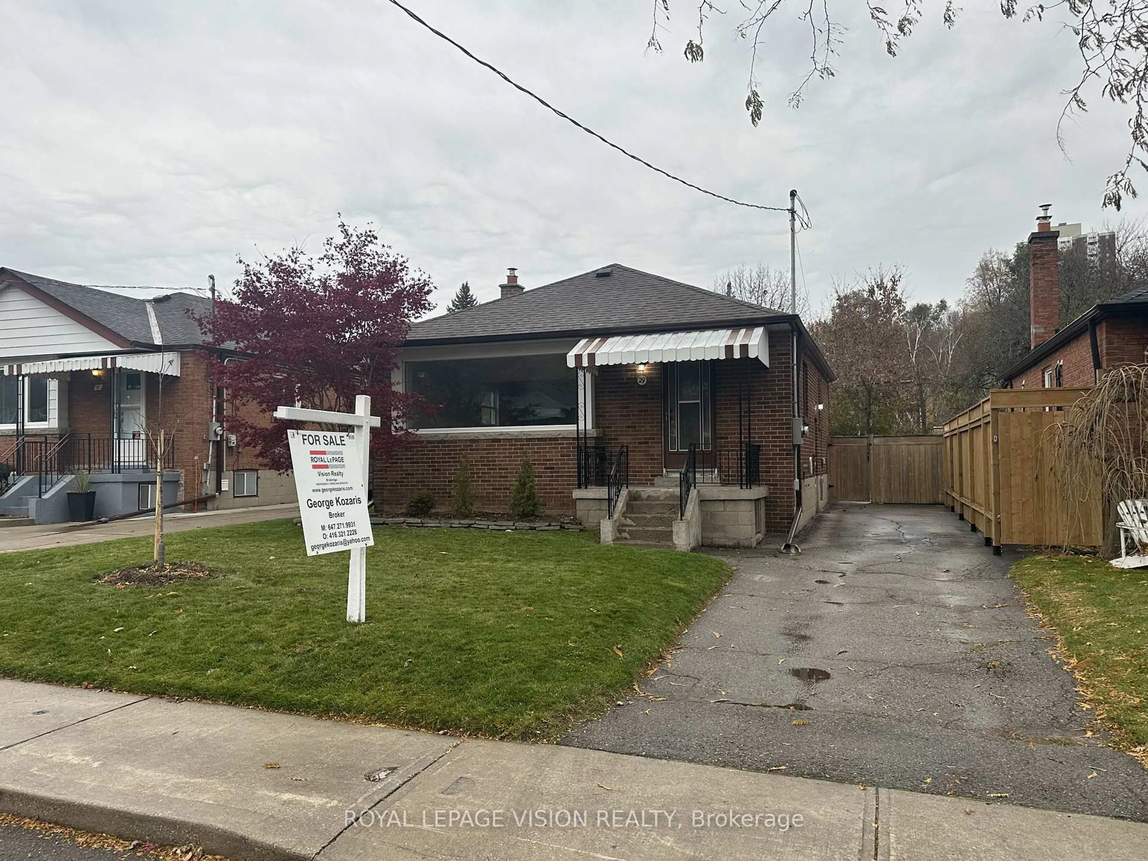 Home with brick exterior material, street for 29 Donora Dr, Toronto Ontario M4B 1B6