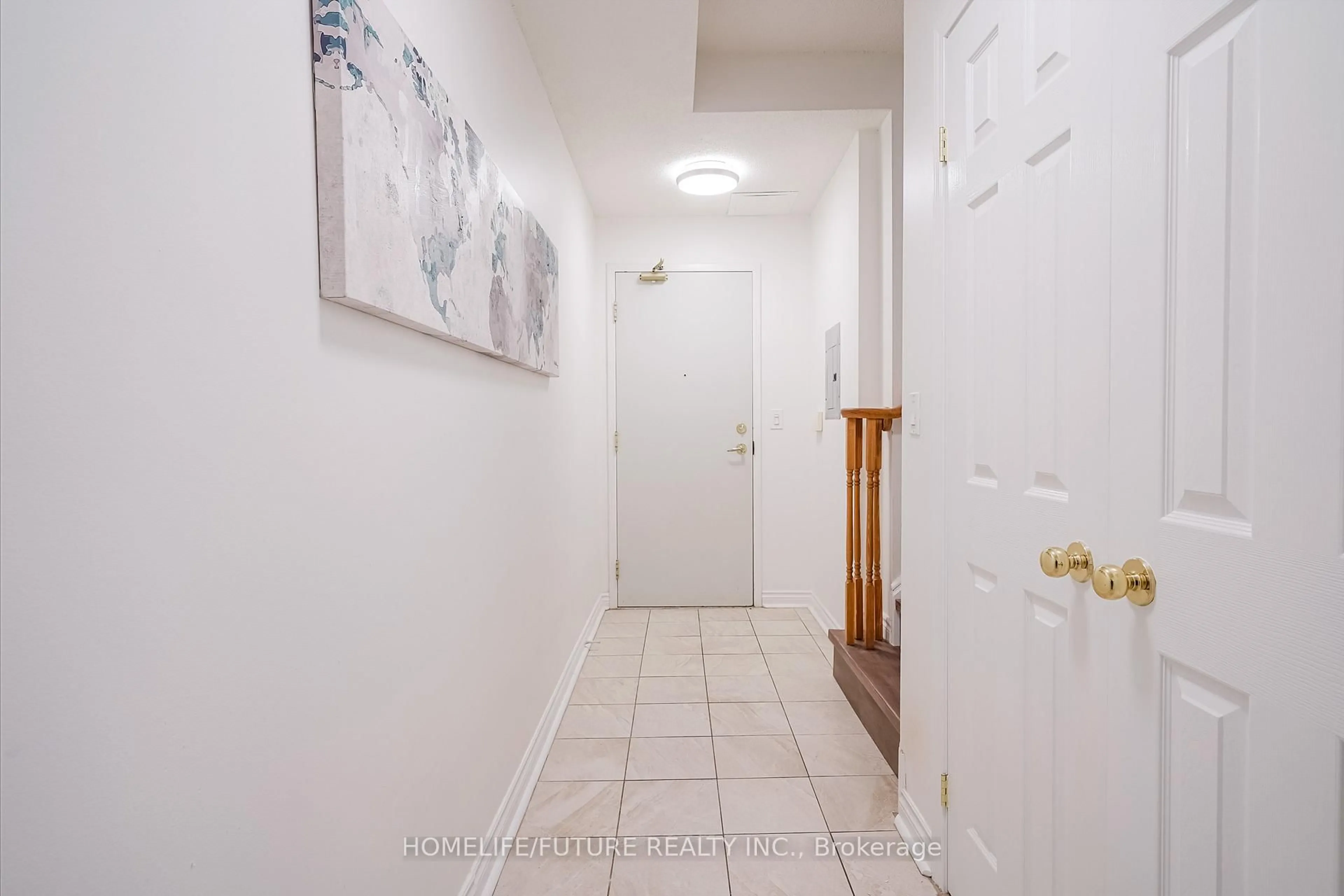 Indoor entryway for 5039 Finch Ave #Th 9, Toronto Ontario M1S 5L6