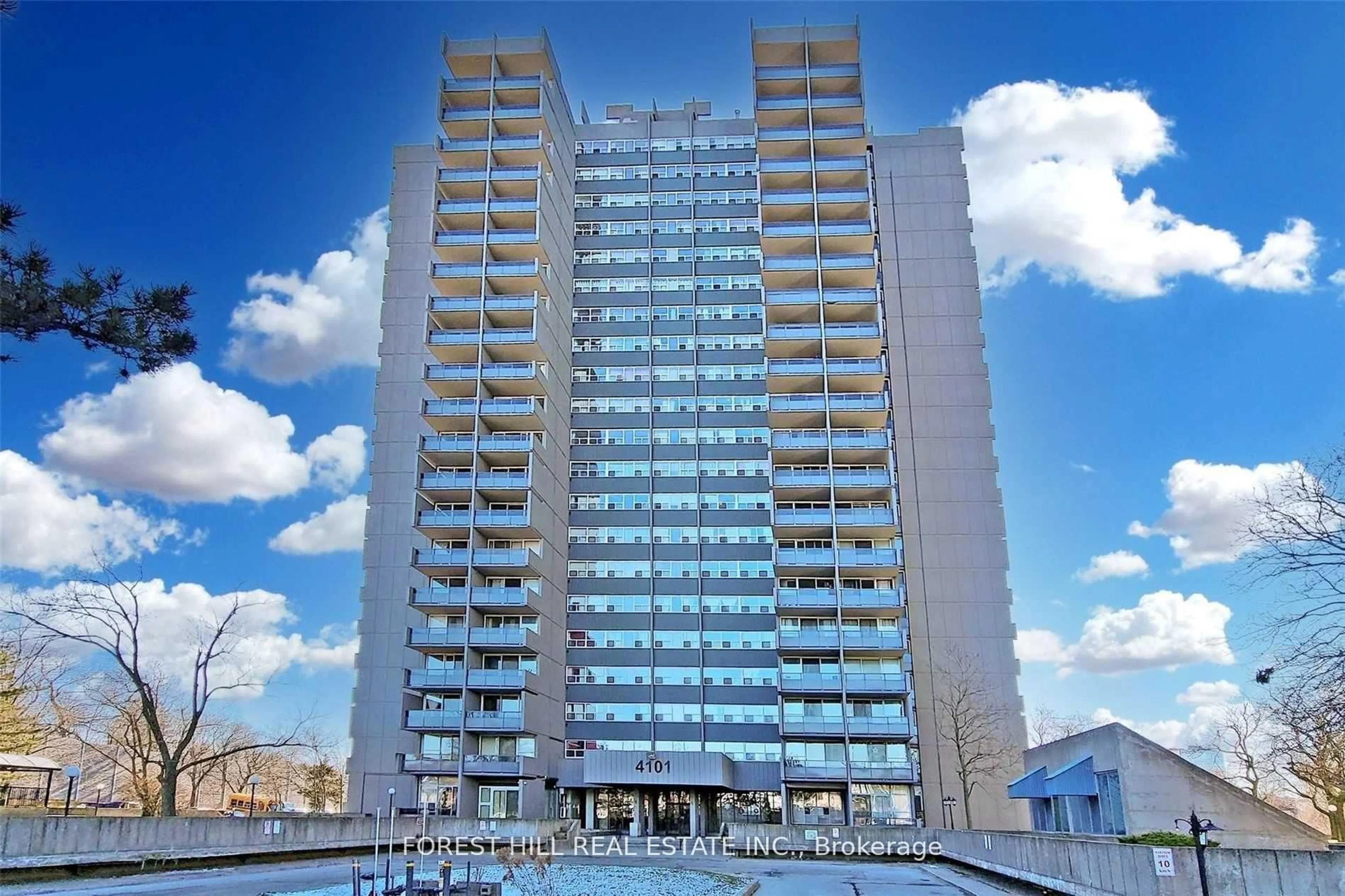 Balcony in the apartment, building for 4101 Sheppard Ave #306, Toronto Ontario M1S 3H3