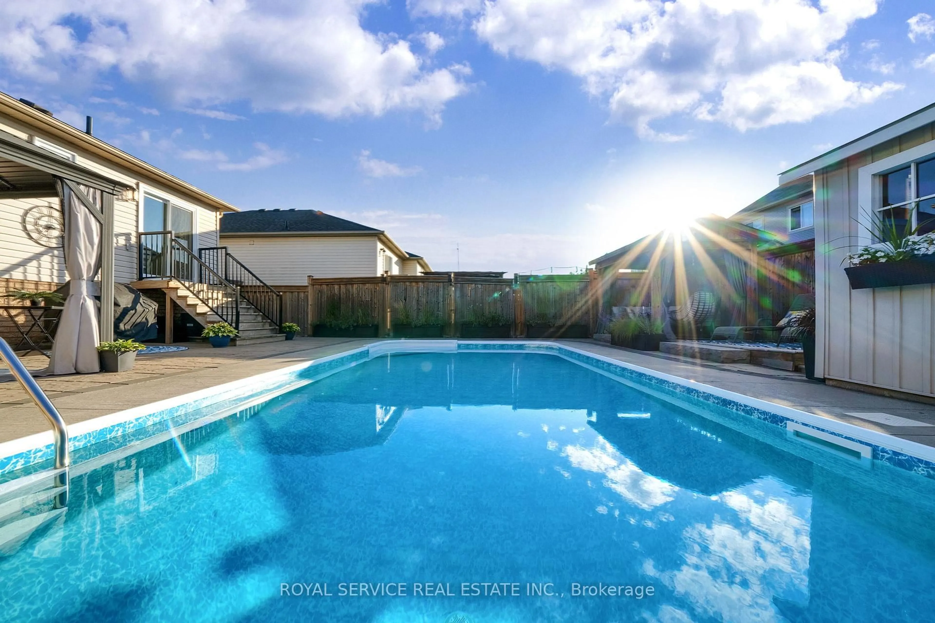 Pool for 6 Goodwin Ave, Clarington Ontario L1C 4Z4