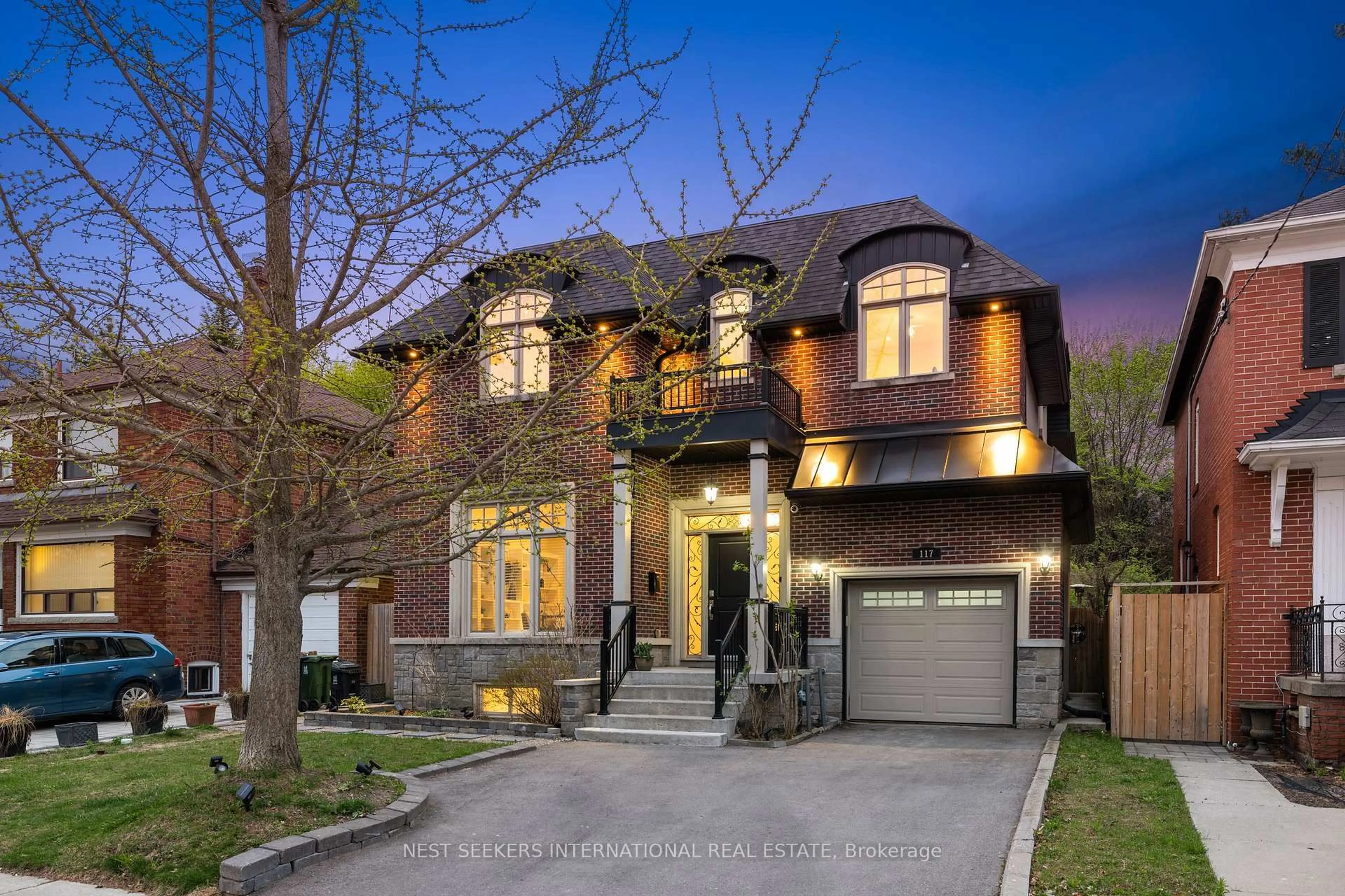 Home with brick exterior material, street for 117 Parkview Hill Cres, Toronto Ontario M4B 1R6