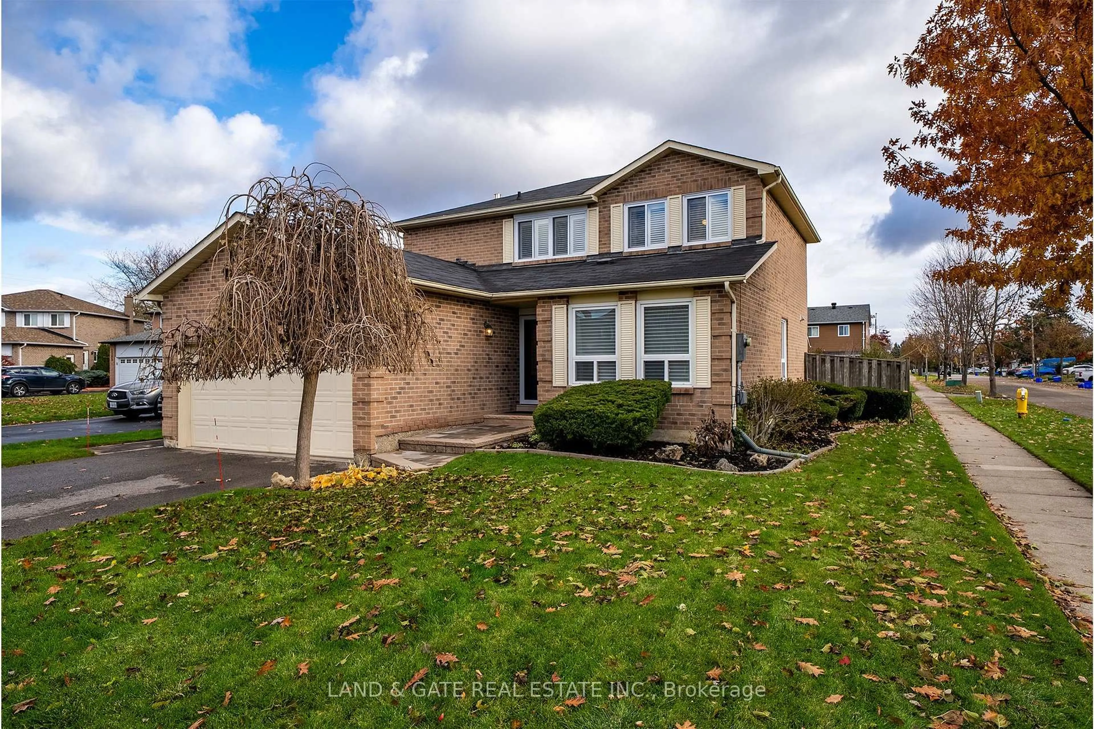 Unknown for 1301 Grovedale Crt, Pickering Ontario L1X 1G9