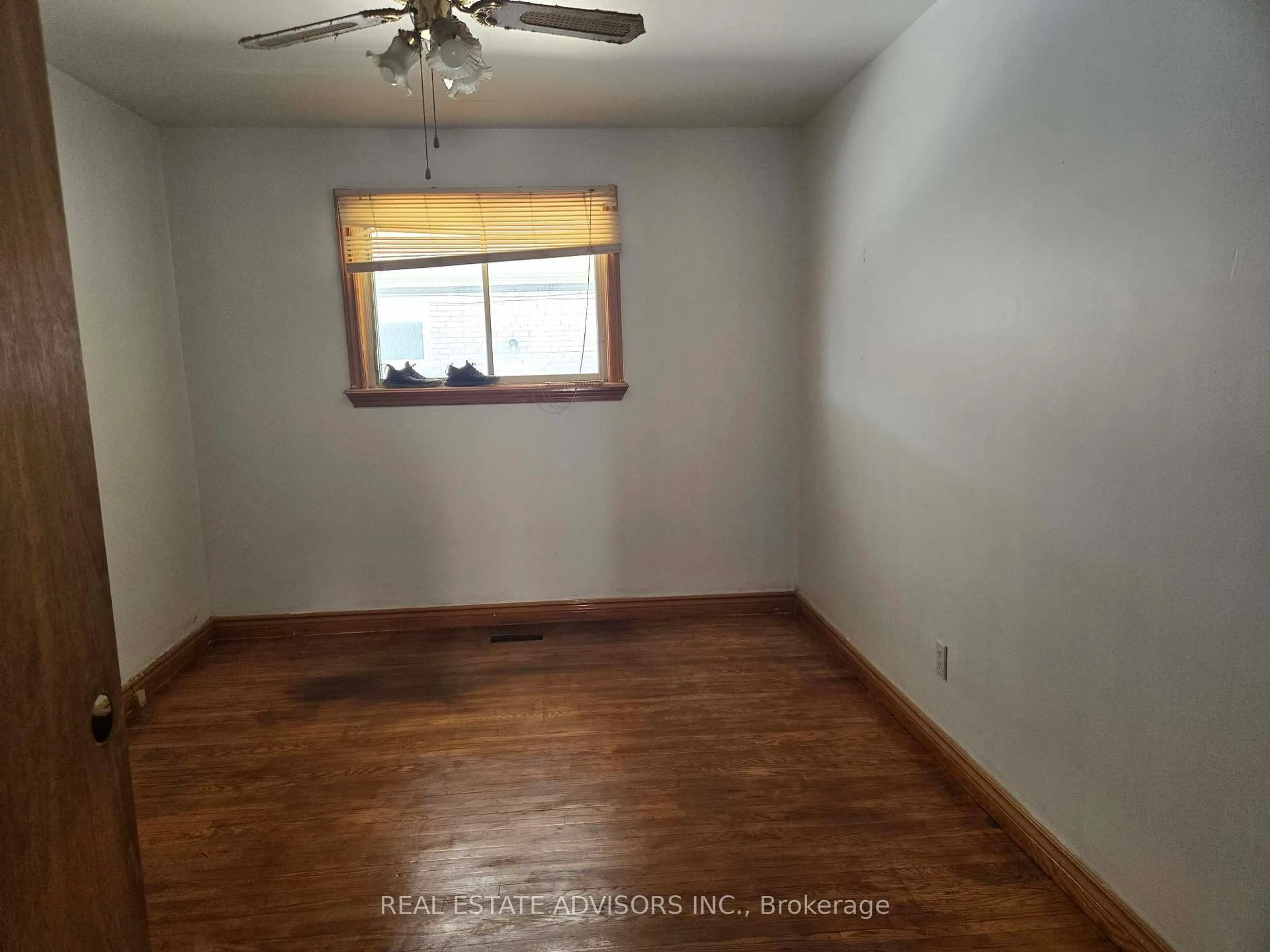 A pic of a room for 89 Euclid Ave, Toronto Ontario M1C 1J8