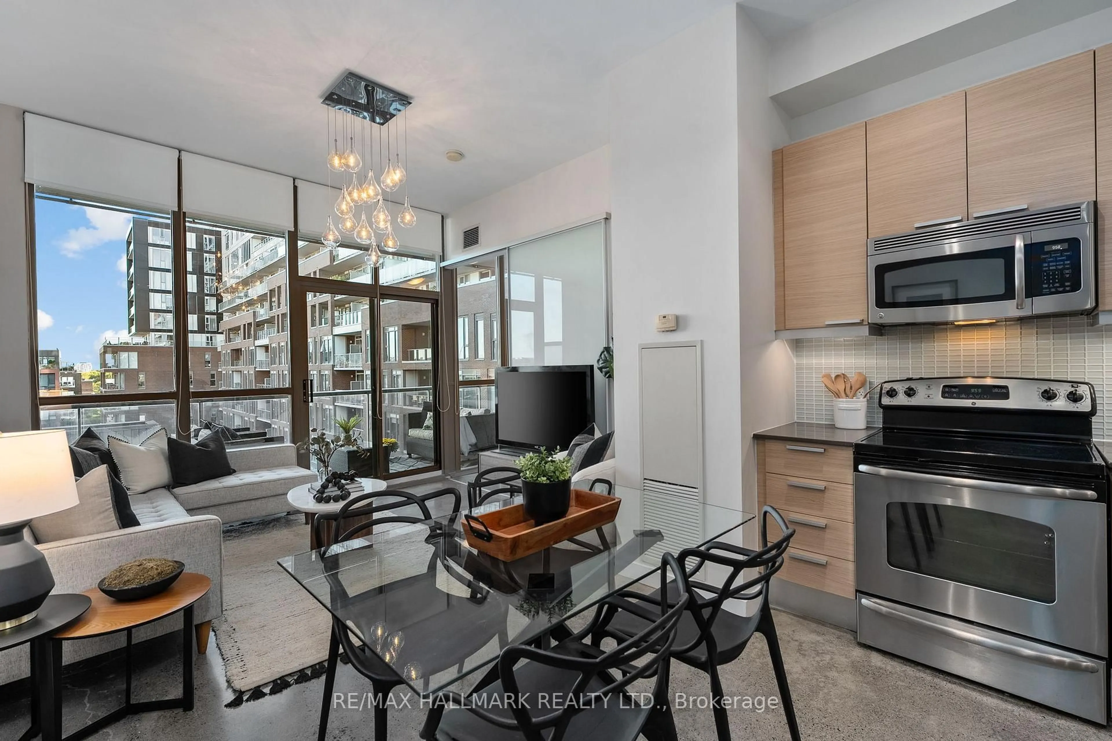 Open concept kitchen, unknown for 625 Queen St #503, Toronto Ontario M4M 1G4