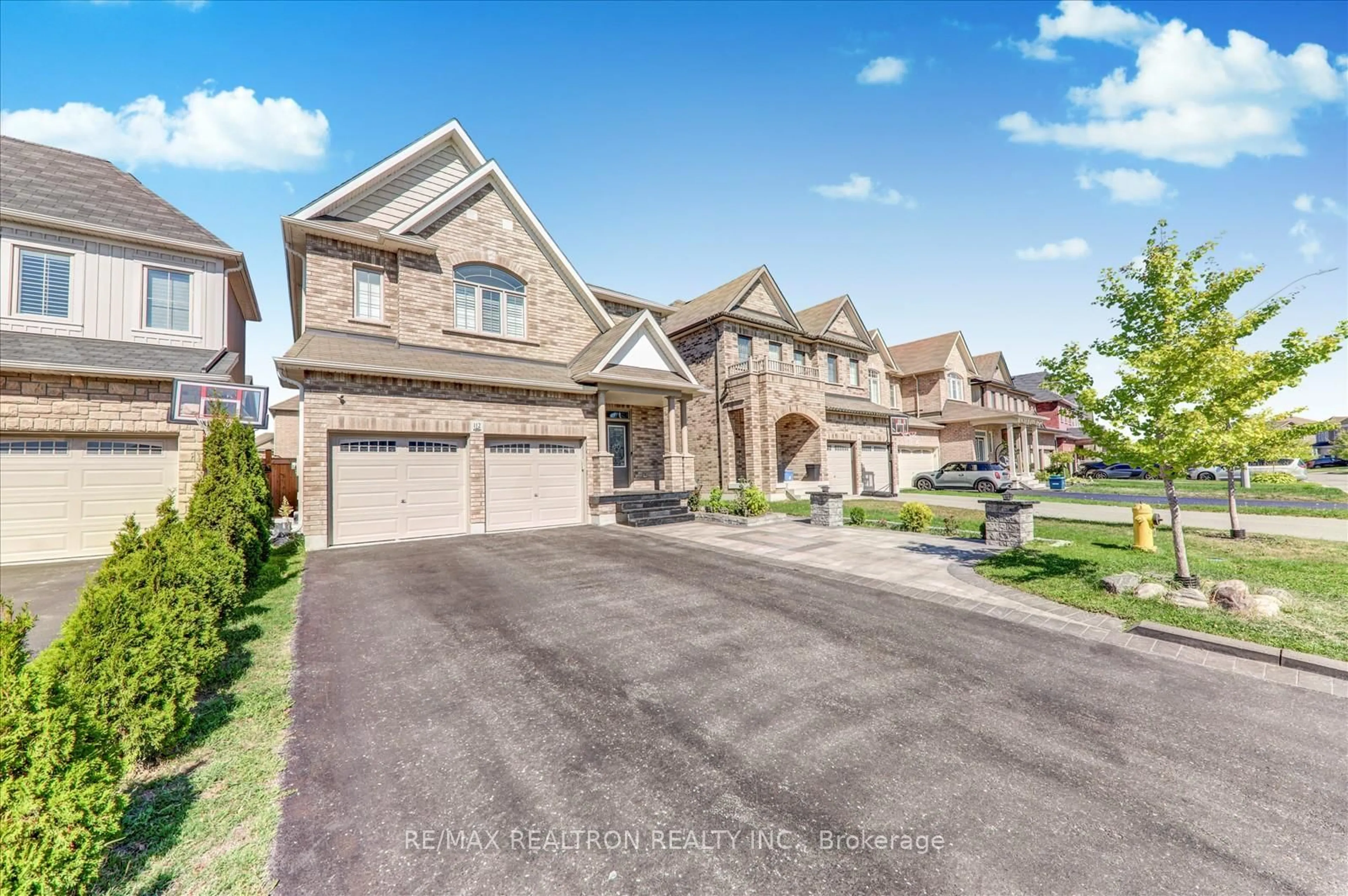 Home with brick exterior material, street for 112 Fred Jackman Ave, Clarington Ontario L1C 0T4