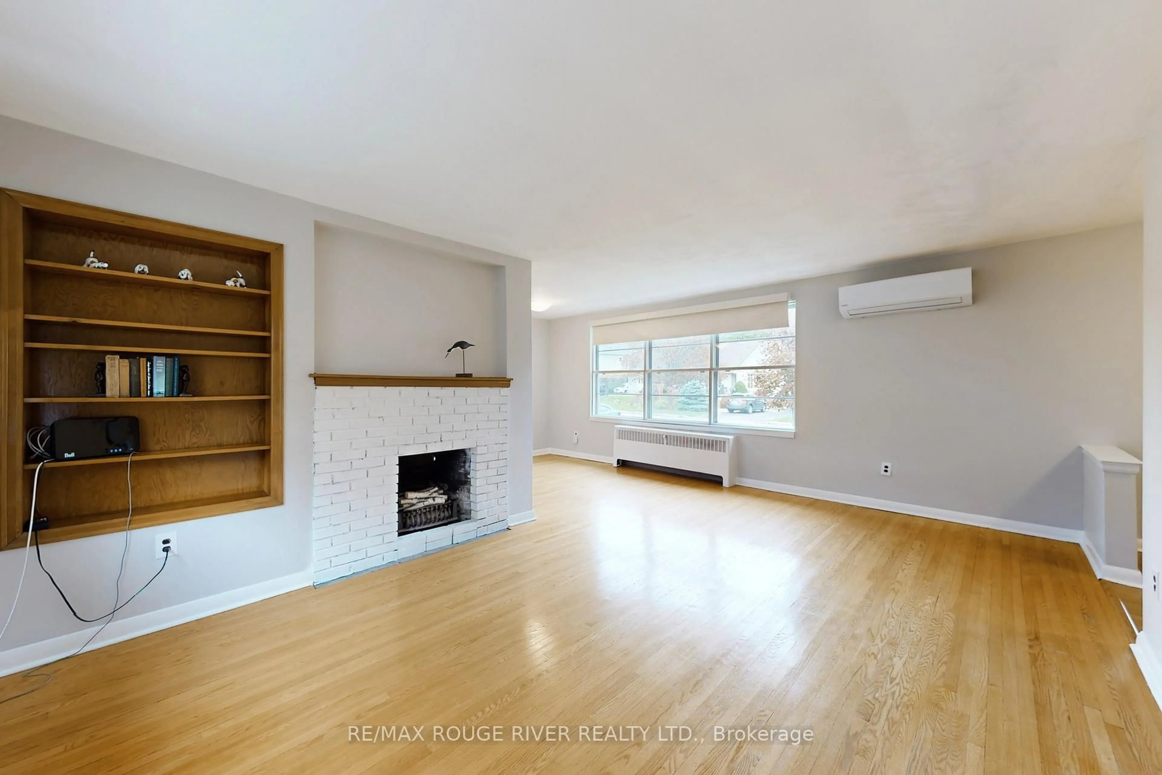 A pic of a room for 50 Dunstall Cres, Toronto Ontario M1E 3M4