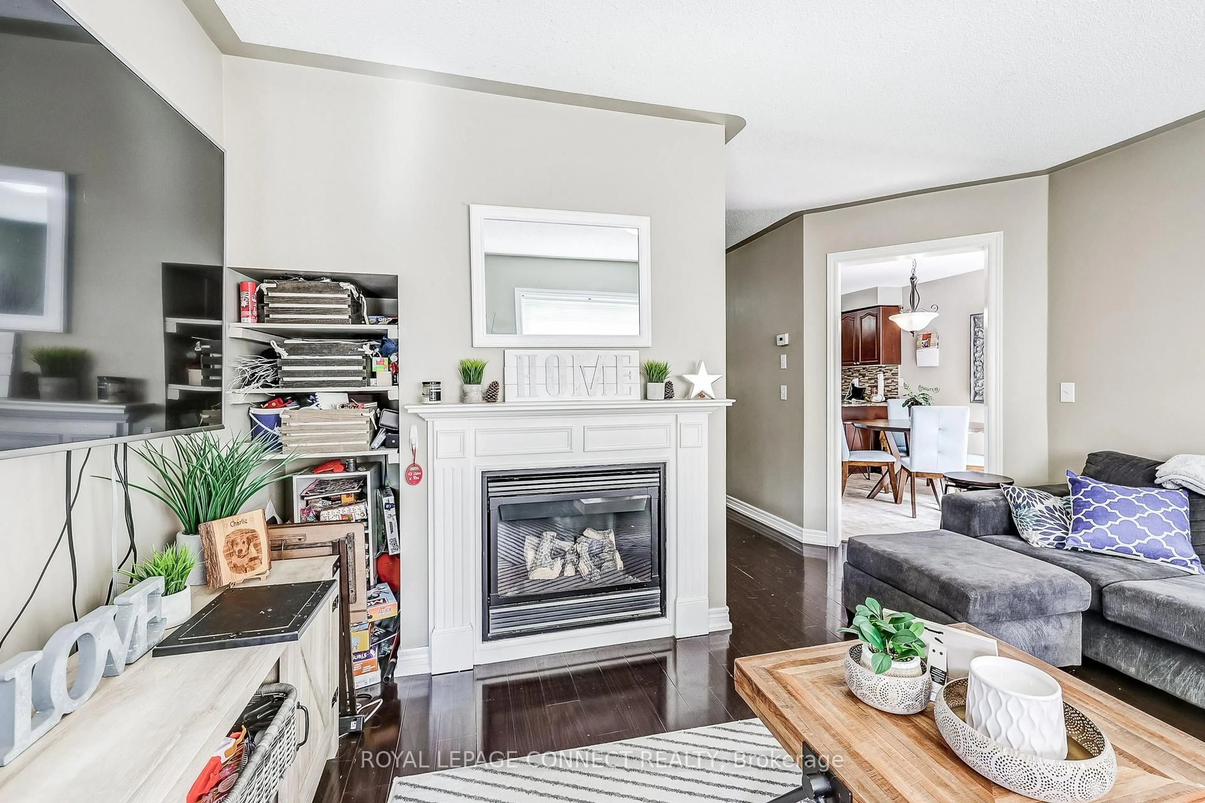 Open concept kitchen, unknown for 55 Aylesworth Ave, Clarington Ontario L1E 3J8