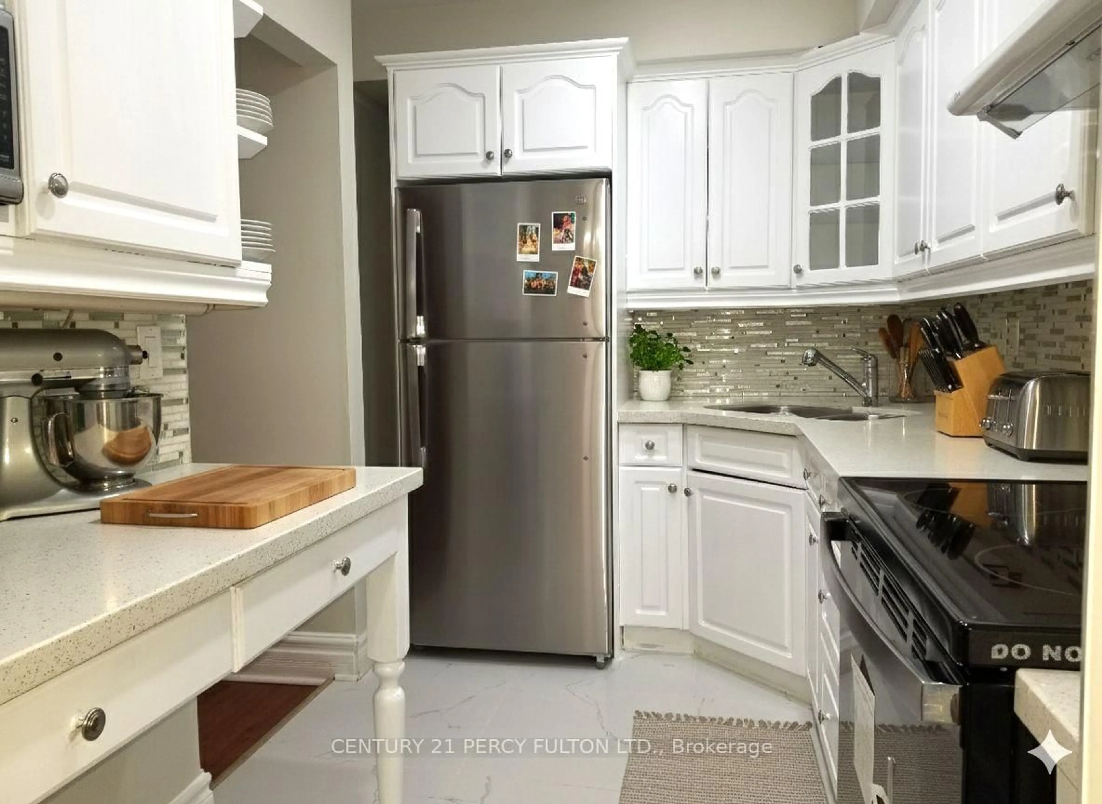 Unknown for 923 Burns St #94, Whitby Ontario L1N 6J5